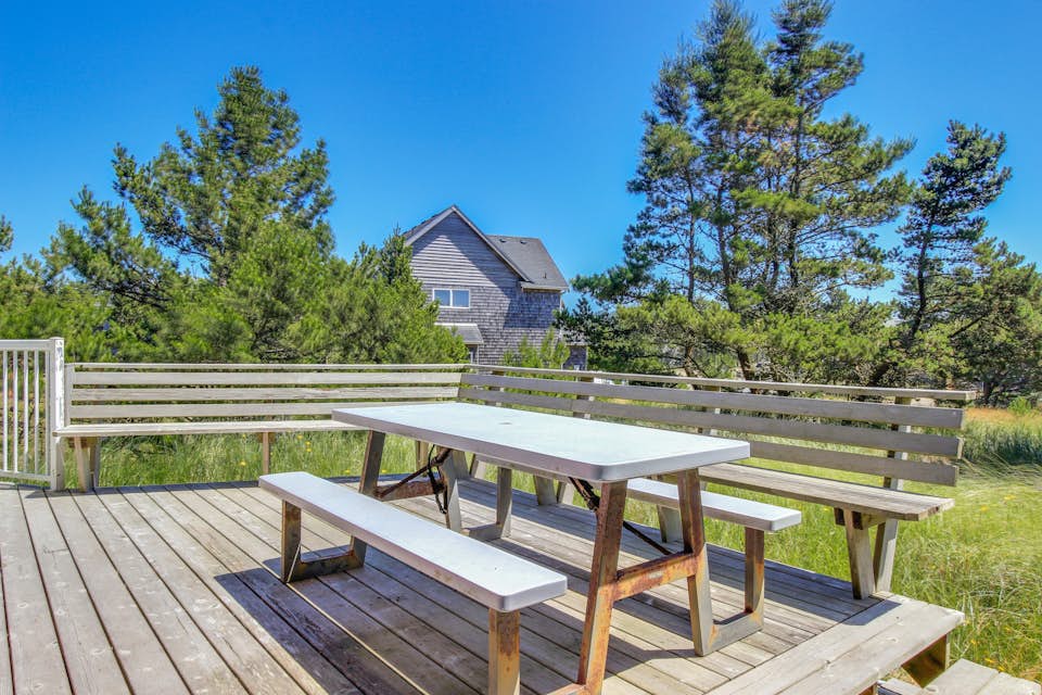 Dory Days Beach House 3 BD Vacation Rental in Pacific City, OR Vacasa