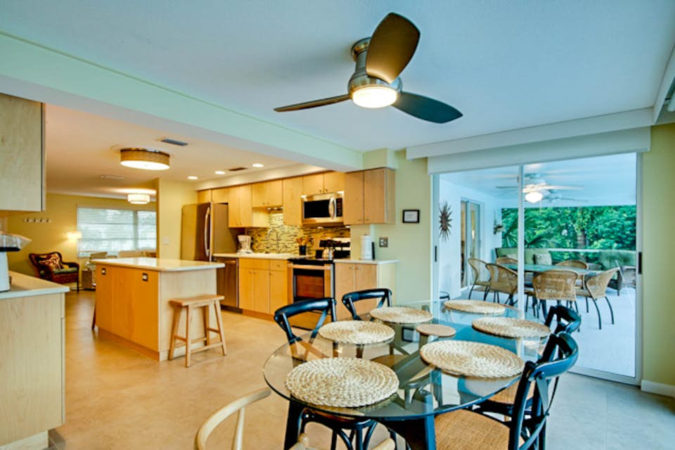 Coconut Tree 3 BD Vacation Rental in Anna Maria, FL Vacasa