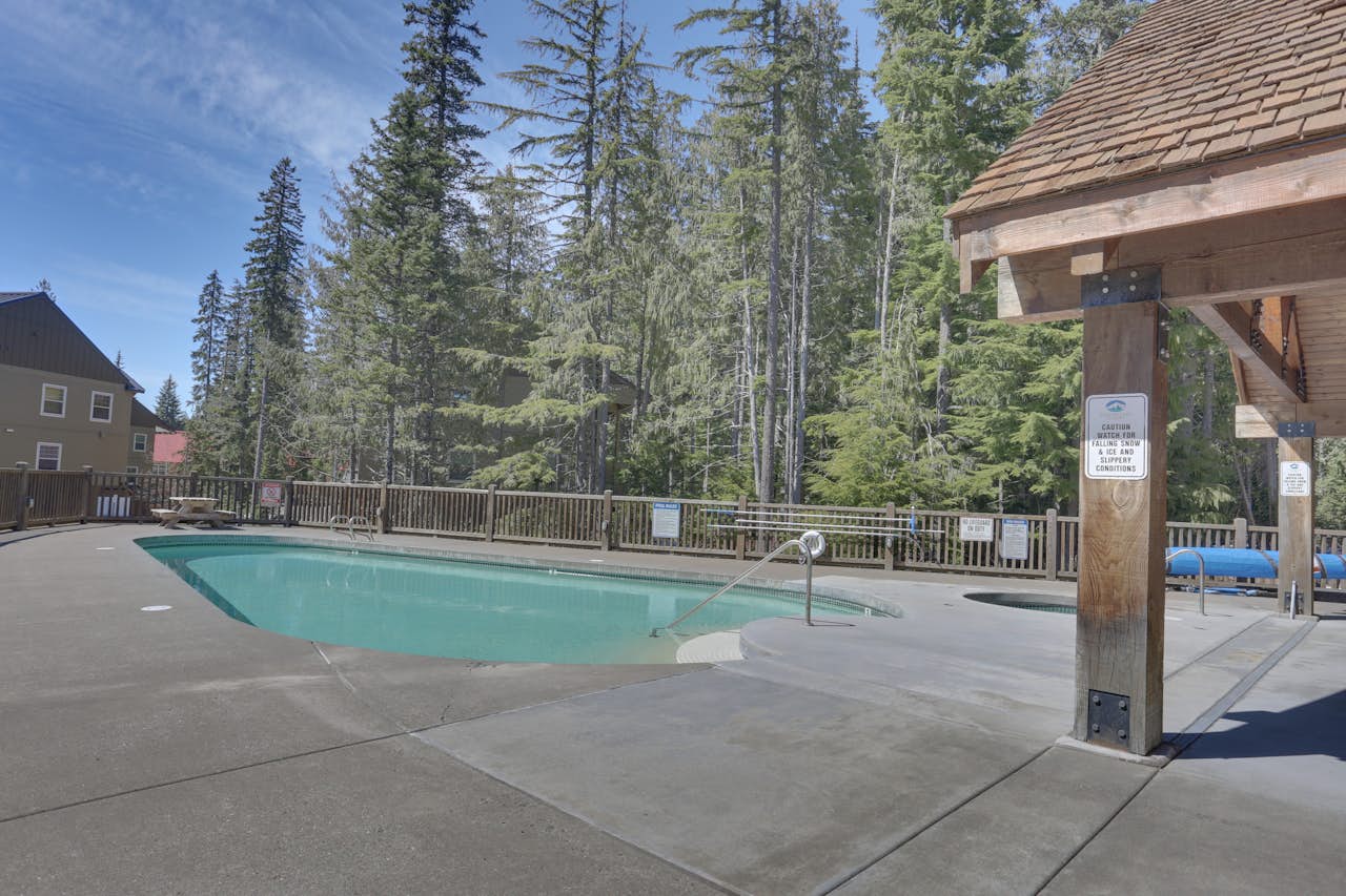 Collins Lake 146 2 BD Vacation Rental in Government Camp, OR Vacasa