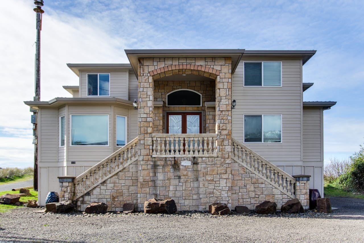 Luxury Beach Villa 3BD option 3 BD Vacation Rental in