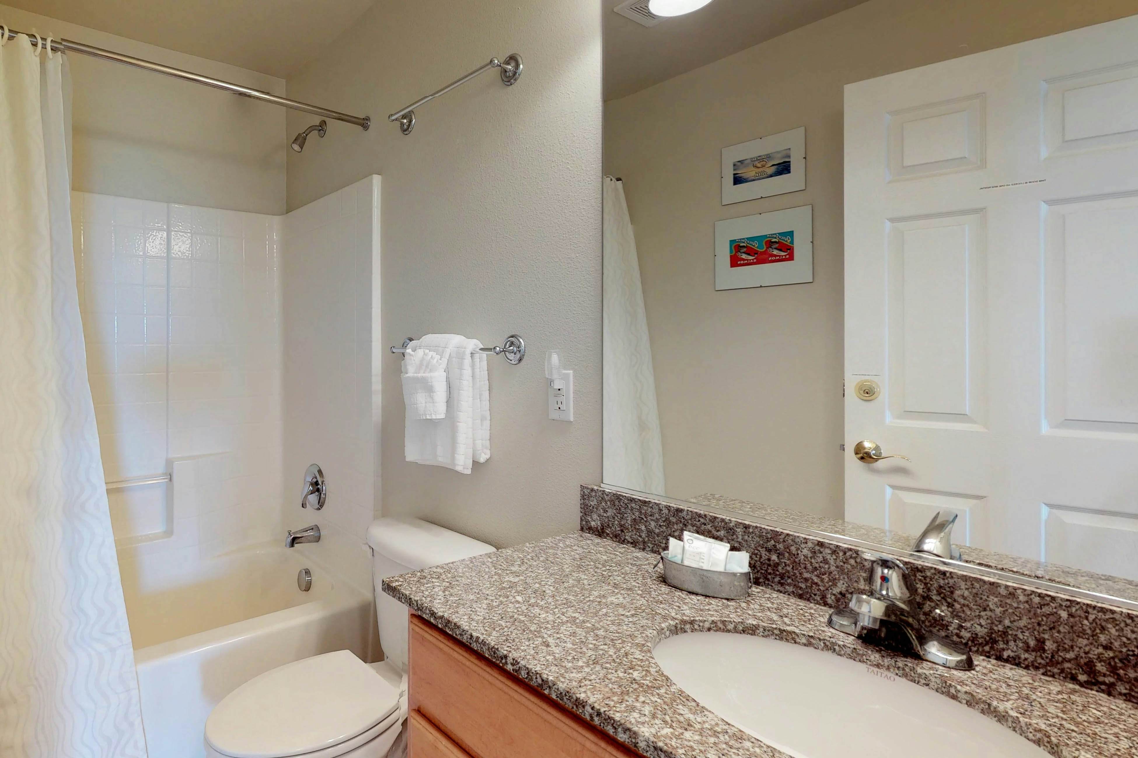 Family Beach Condo 2 BD Westport, WA Vacation Rental Vacasa