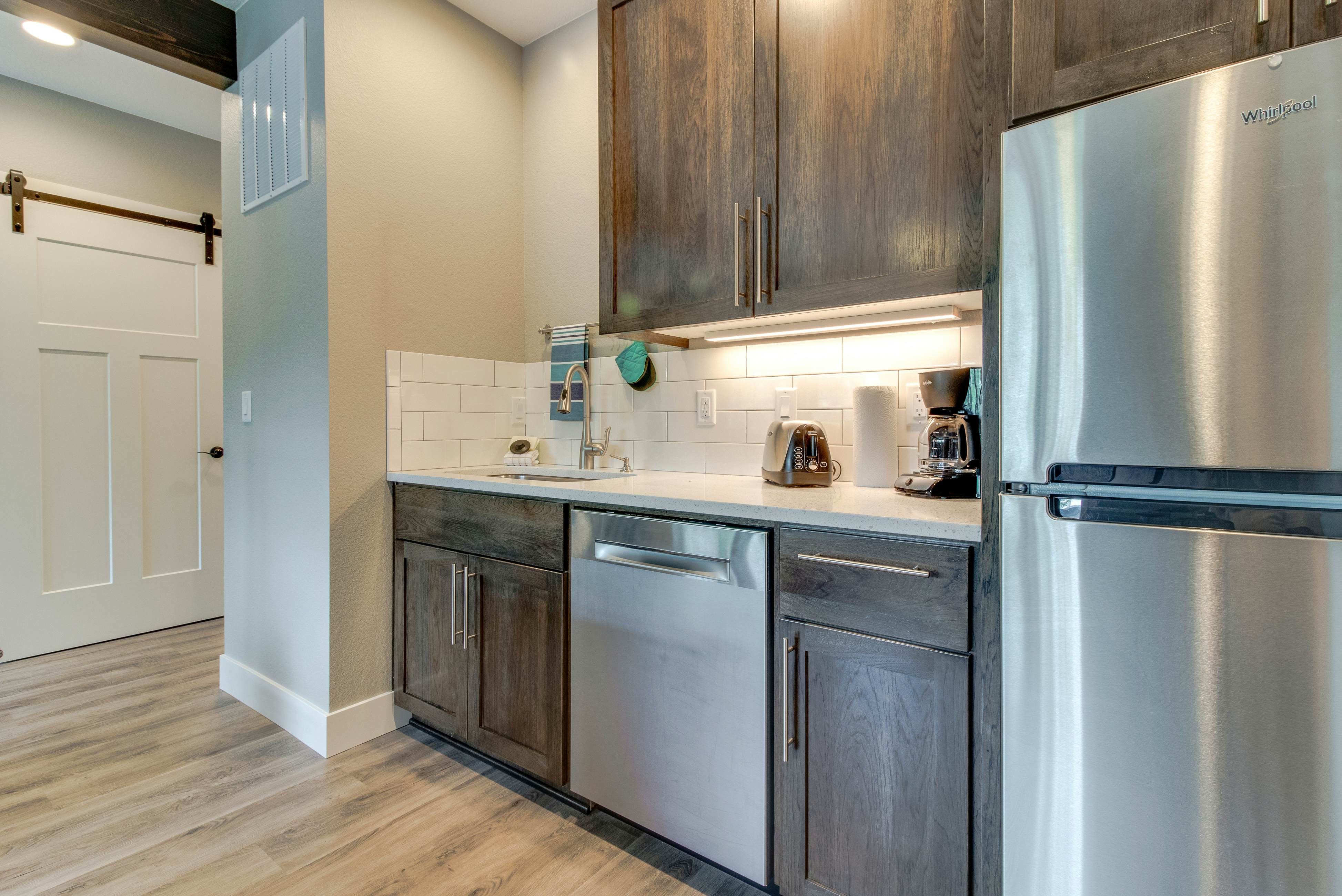 Johnson Street Studio 0 BD McMinnville, OR Vacation Rental Vacasa