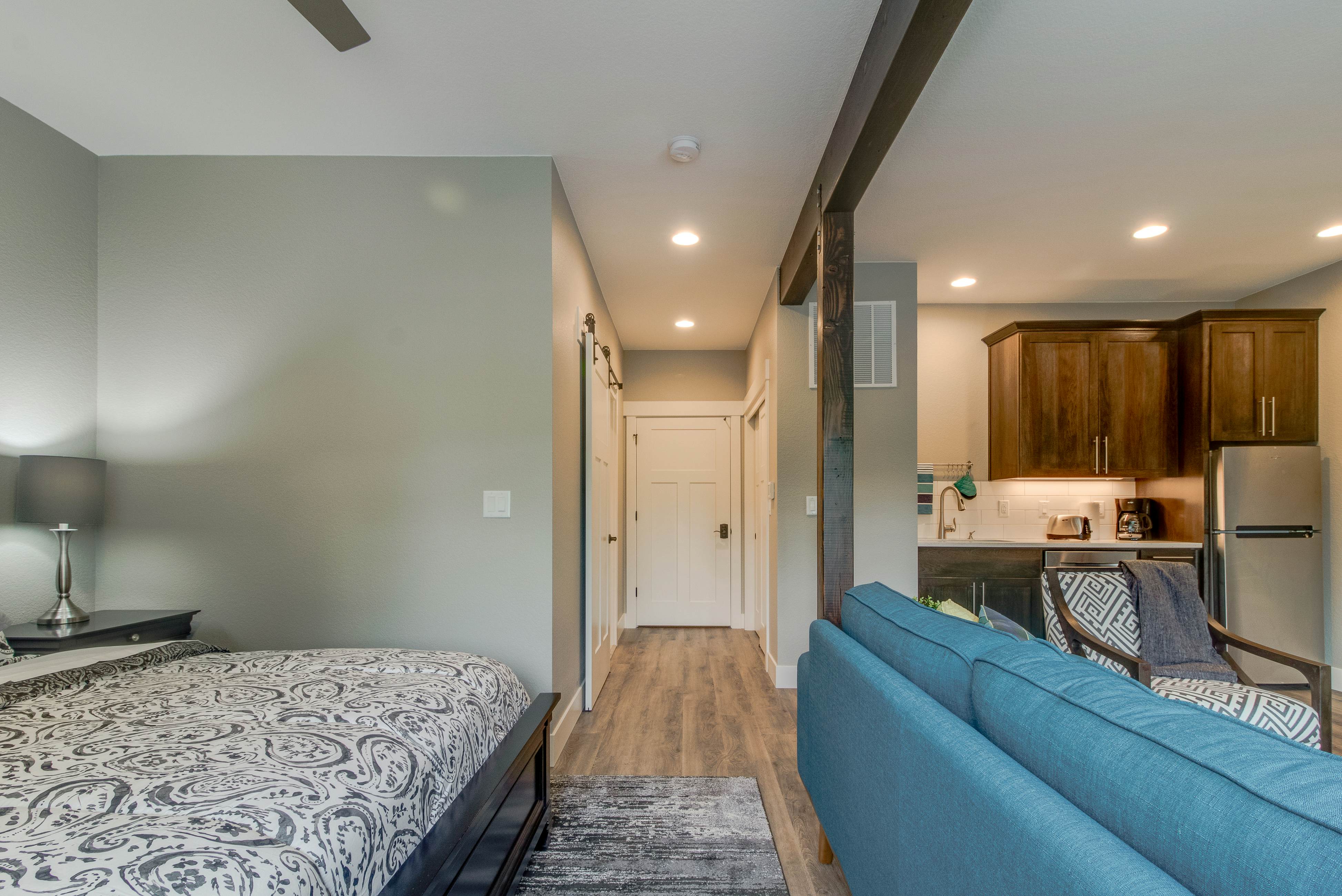 Johnson Street Studio 0 BD McMinnville, OR Vacation Rental Vacasa