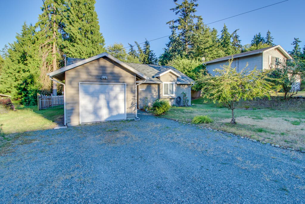 Clinton Vacation Rentals Cabin Rentals Vacasa