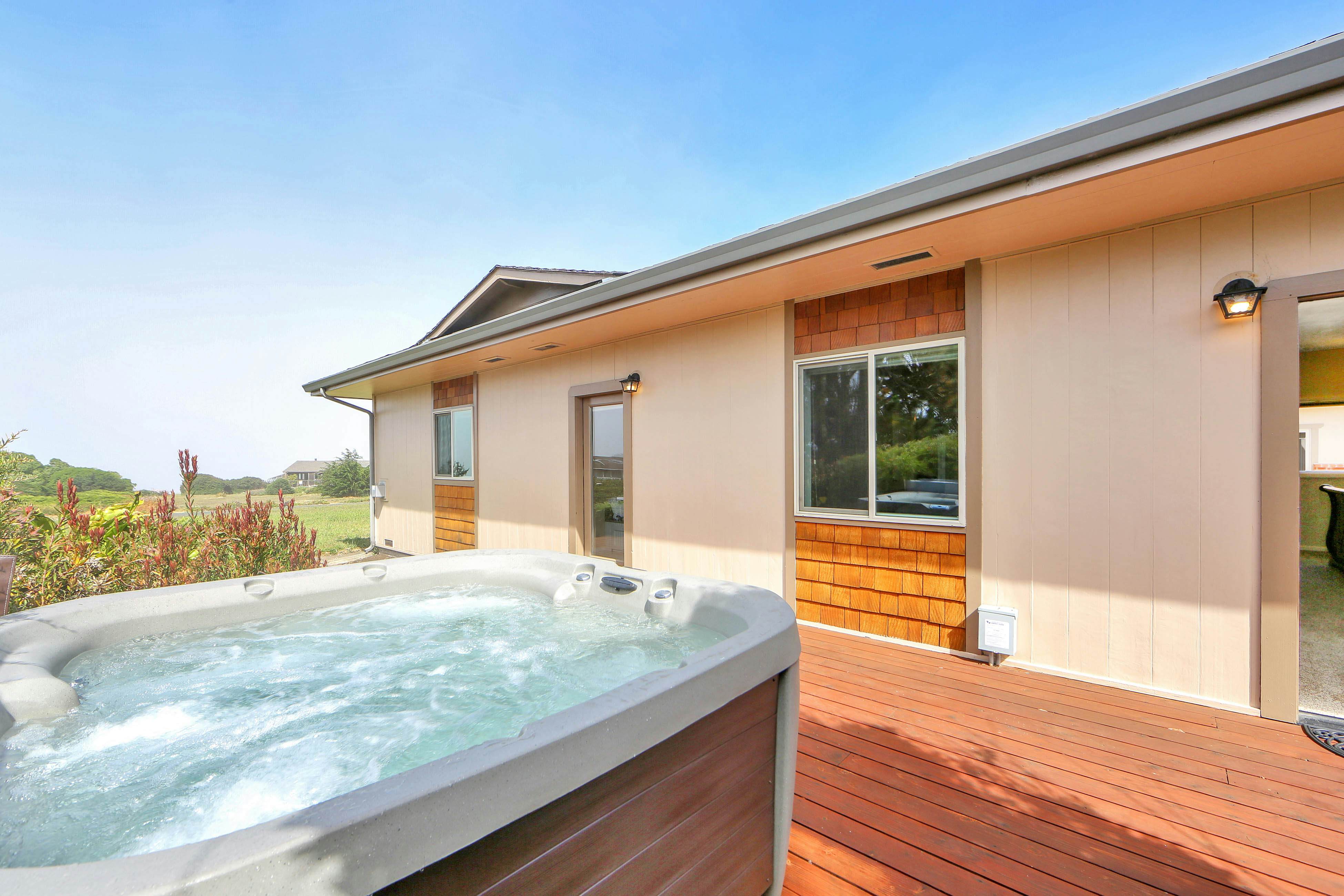 Rosebud Retreat 4 BD Fort Bragg, CA Vacation Rental Vacasa