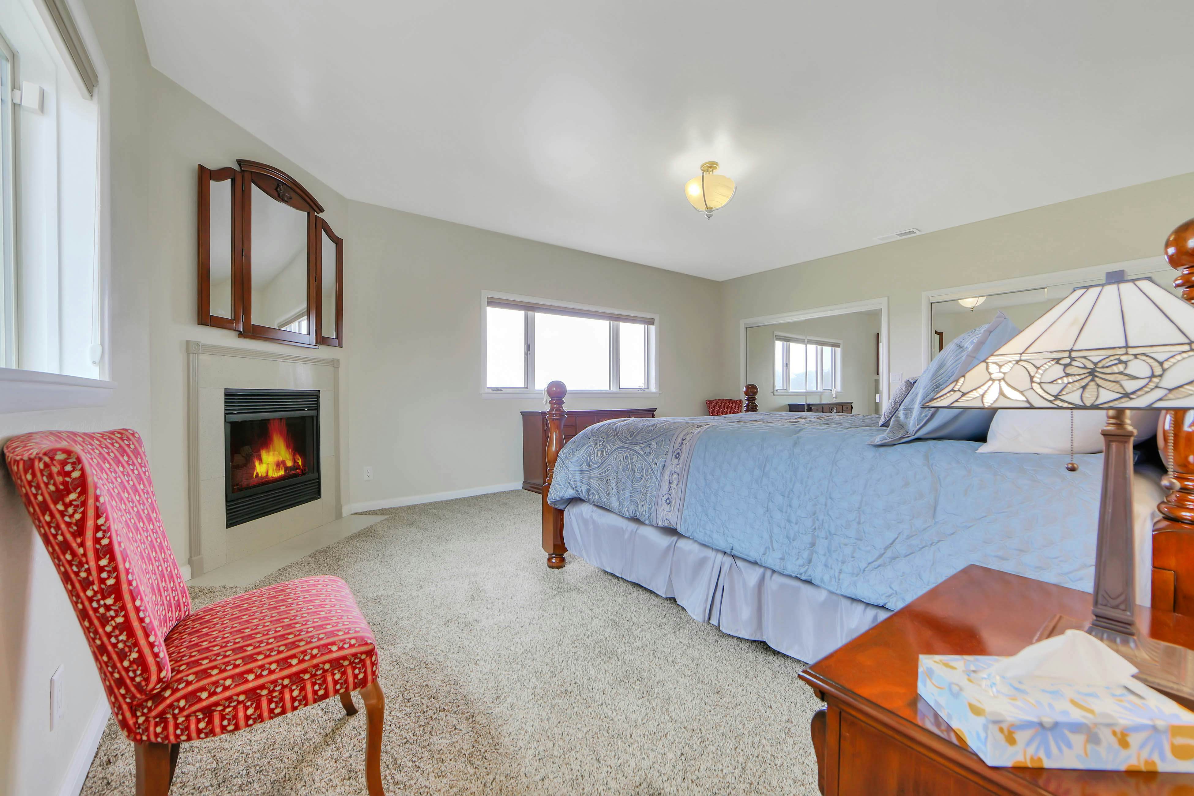 Rosebud Retreat 4 BD Fort Bragg, CA Vacation Rental Vacasa