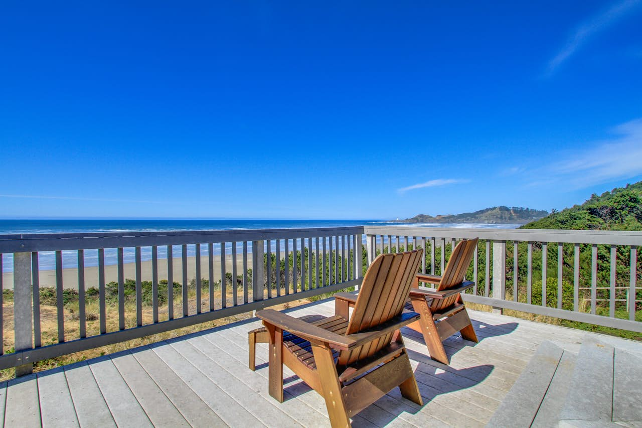 Oceanfront Paradise Vacation Rental 3 BD Vacation Rental in Newport