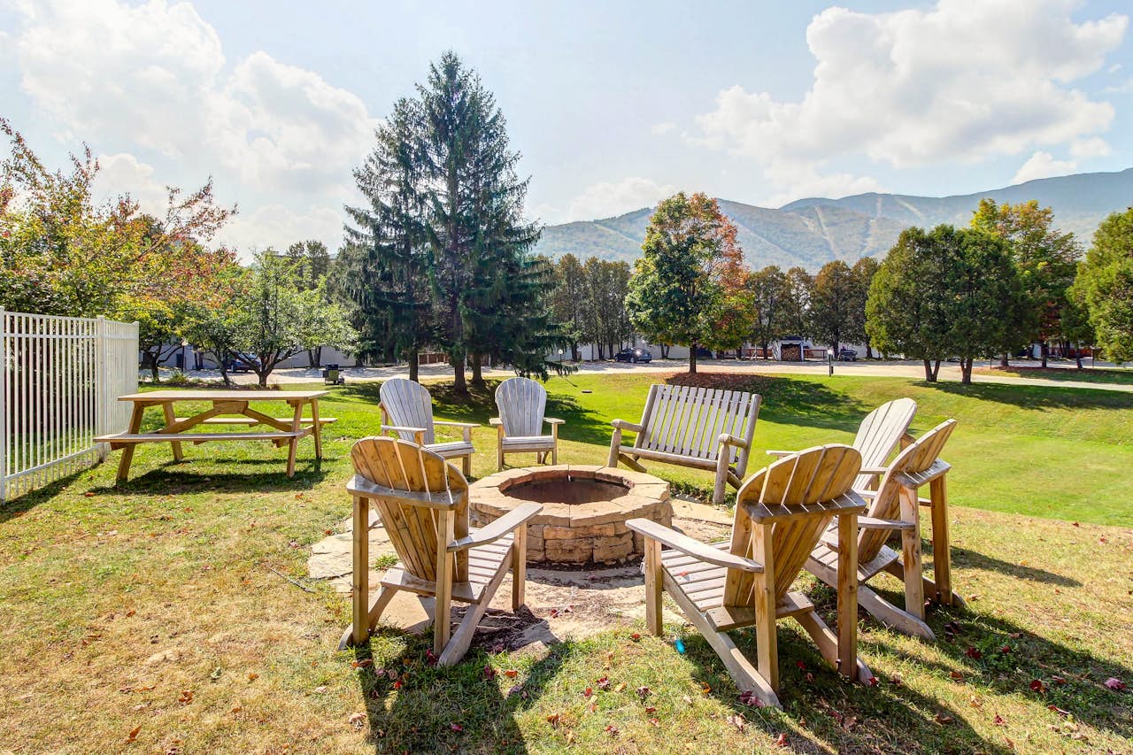 Bridges 35 1 BD Warren, VT Vacation Rental Vacasa