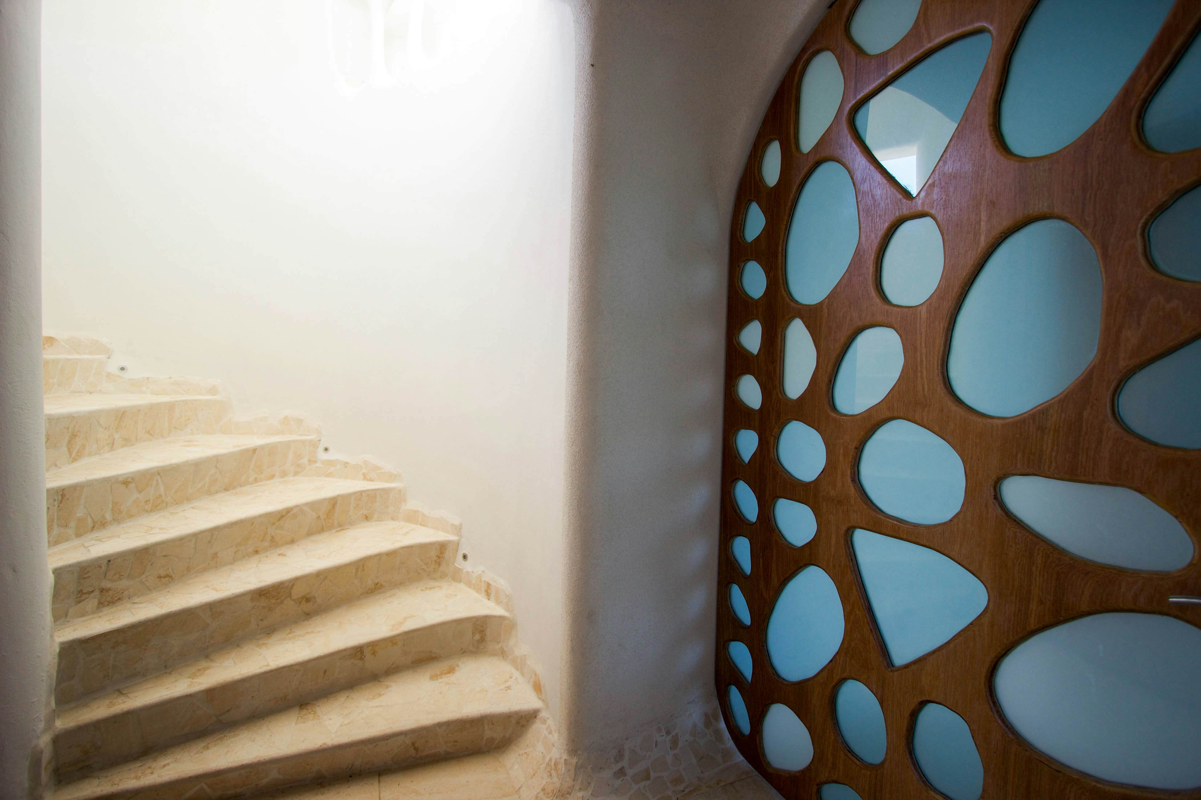 Shark Studio Retreat at Swan Villas - Gold Standard Certified