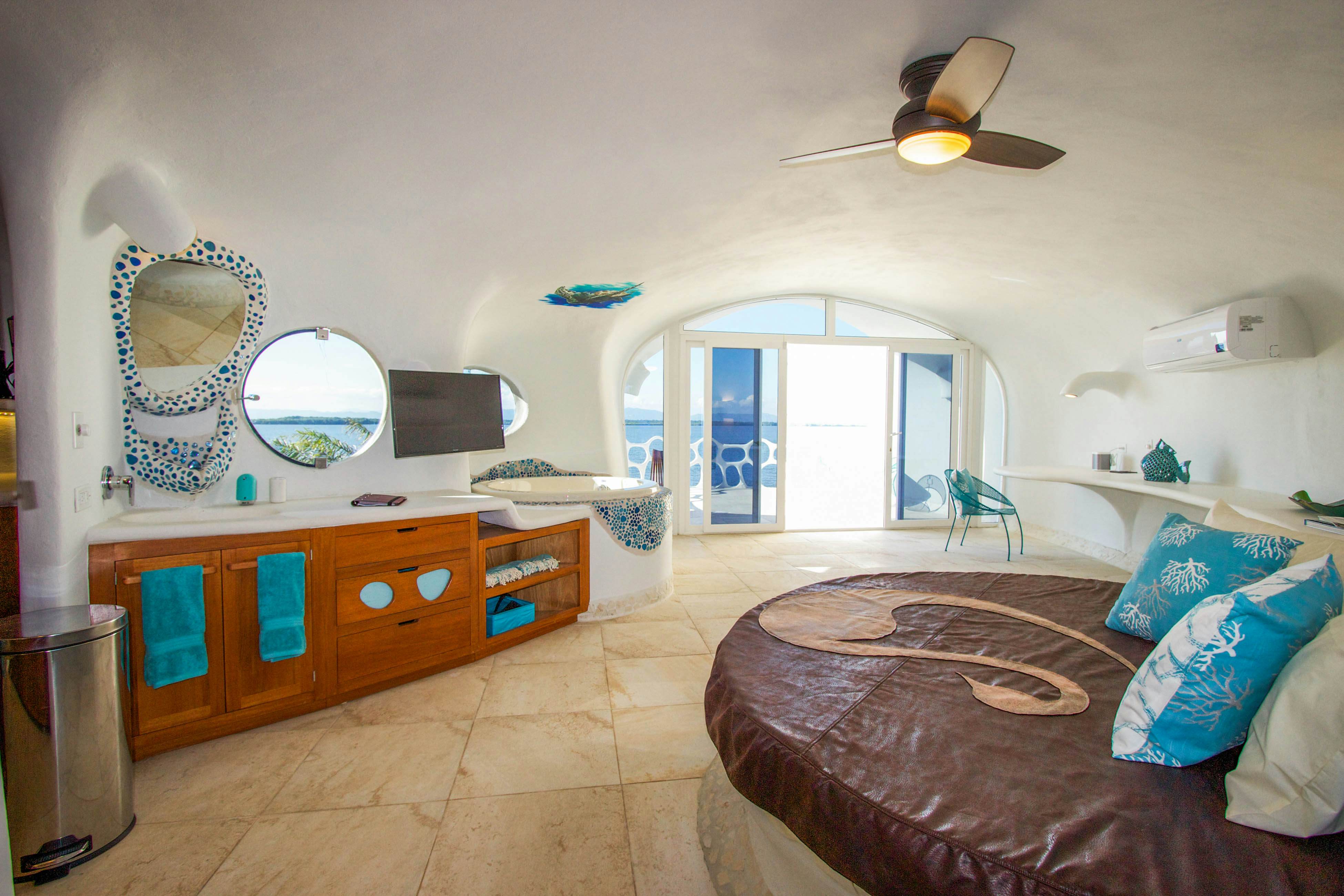 Shark Studio Retreat at Swan Villas - Gold Standard Certified