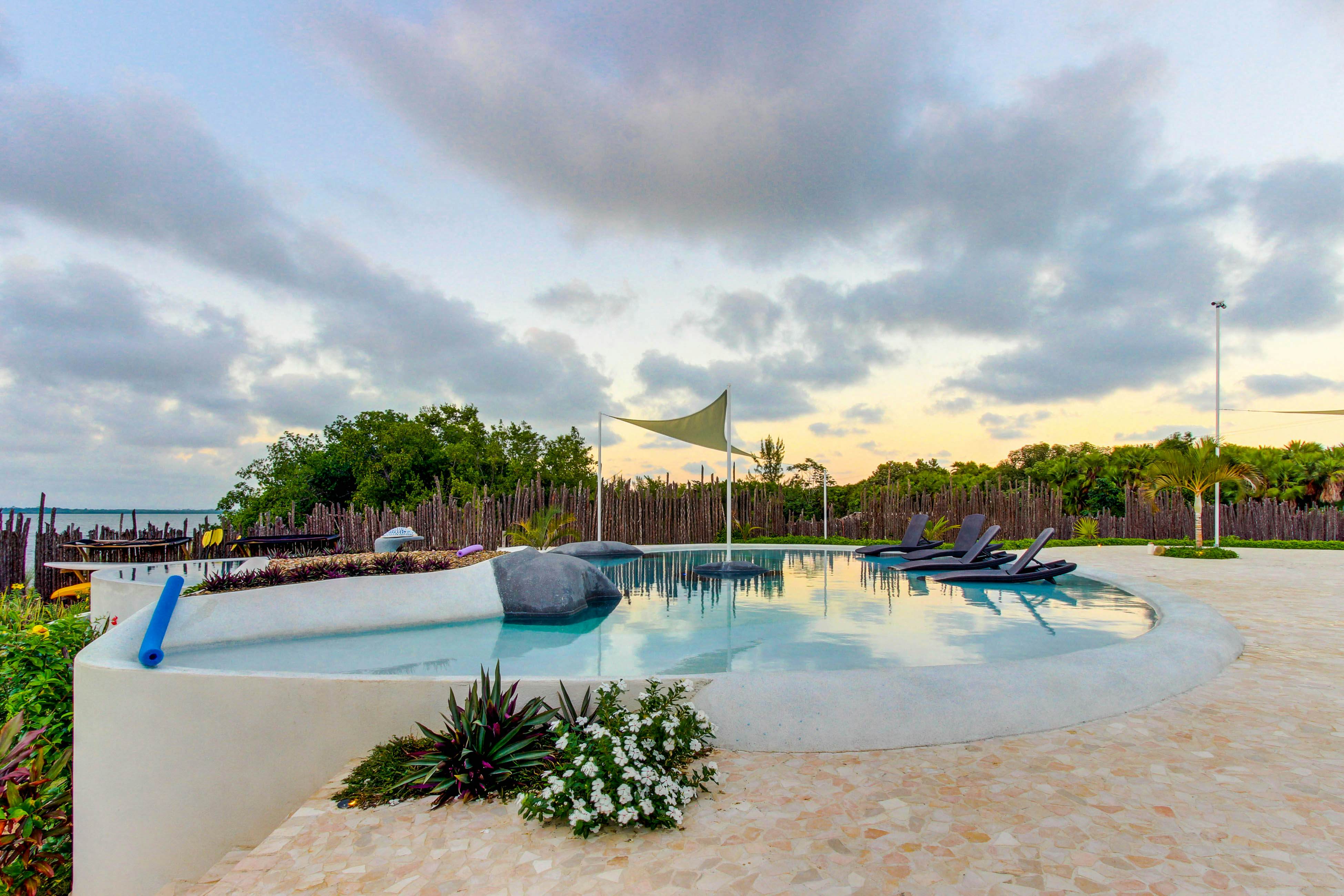 Shark Studio Retreat at Swan Villas - Gold Standard Certified