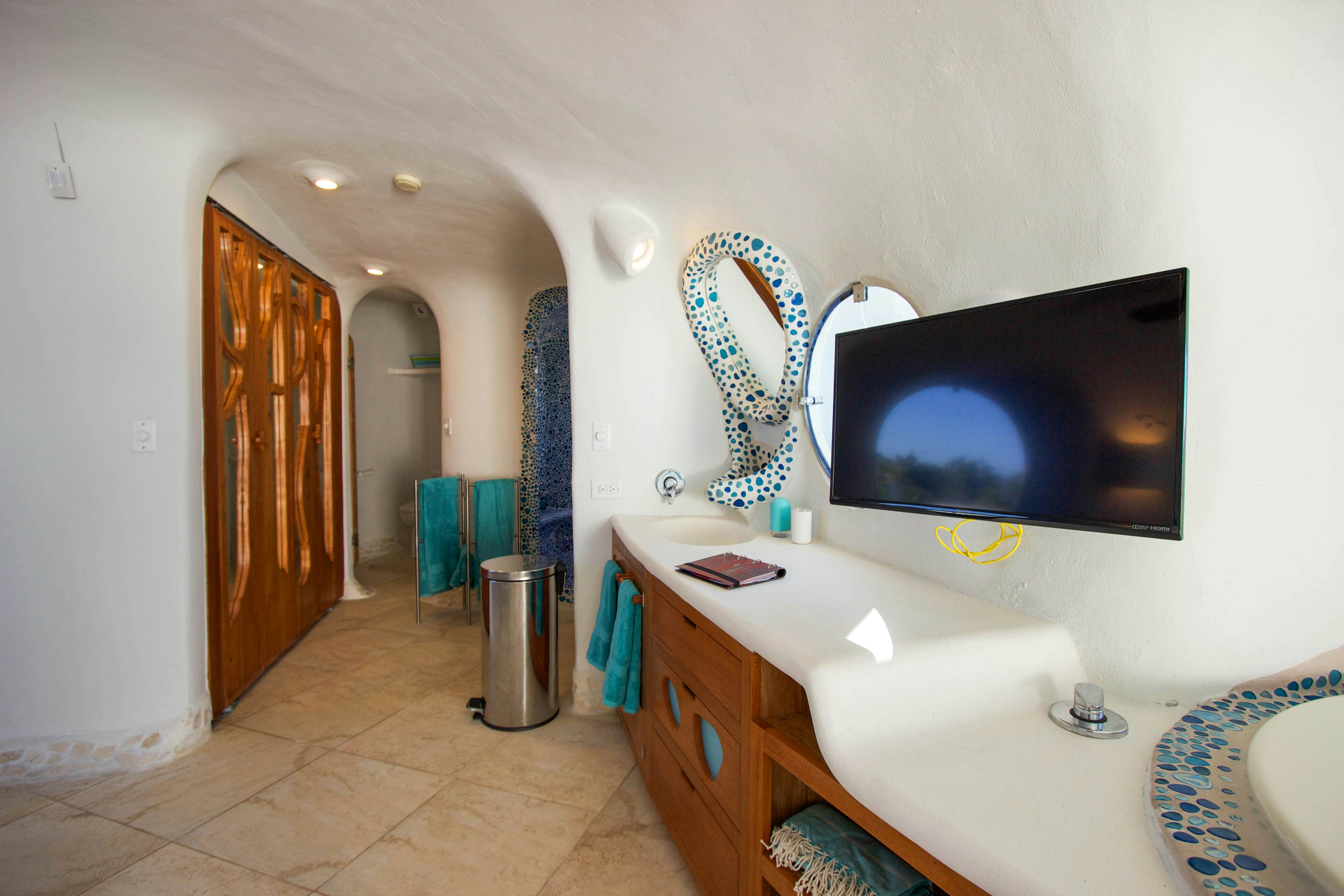 Turtle Studio Retreat at Swan Villas  -Gold Standard Certified