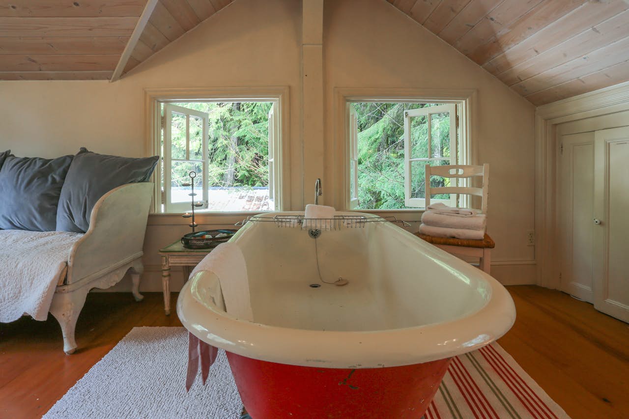 Swedish Stuga Vacation Rental 2 BD Vacation Rental in Rhododendron