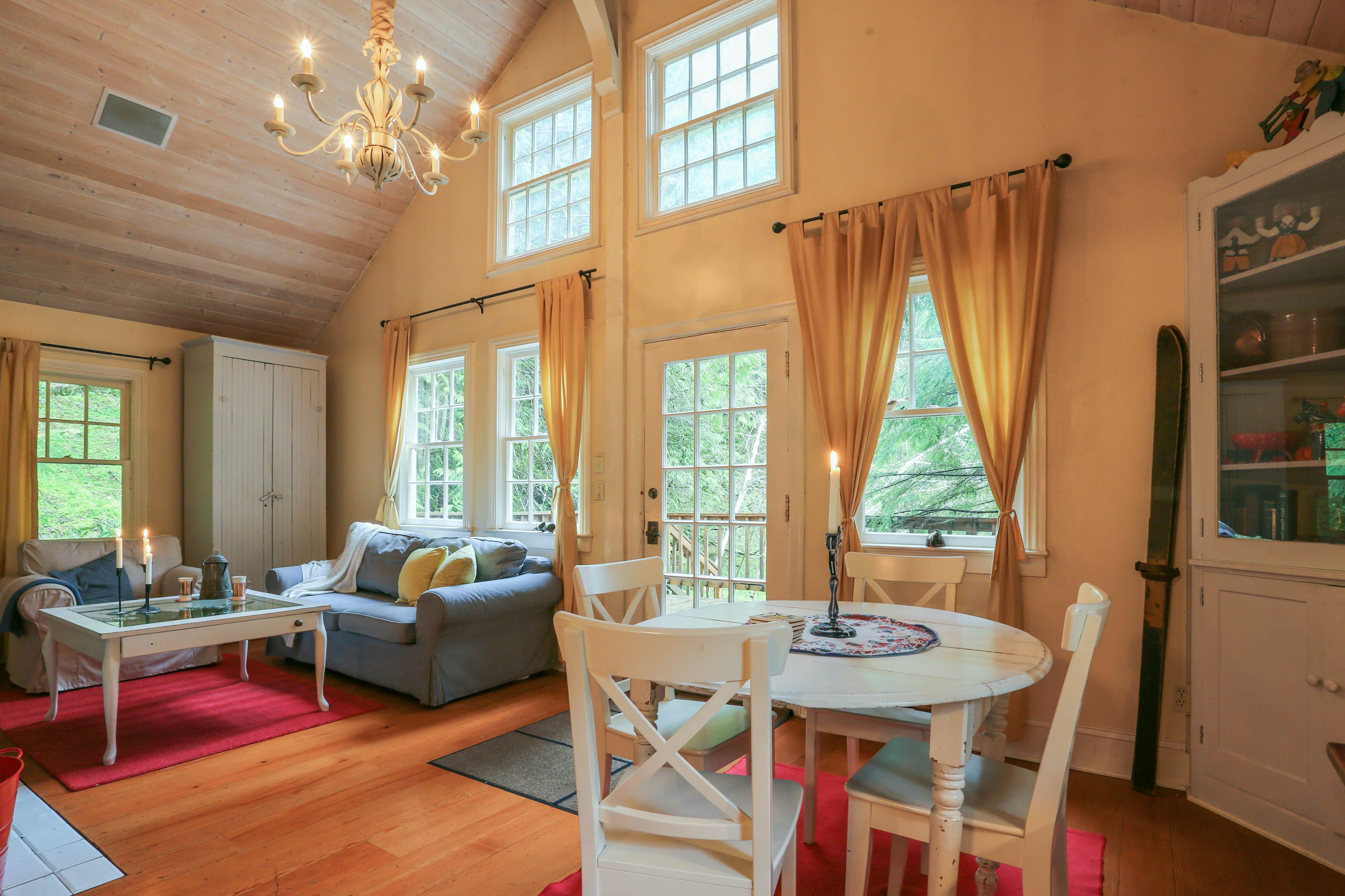 Swedish Stuga Vacation Rental 2 BD Rhododendron, OR Vacation Rental