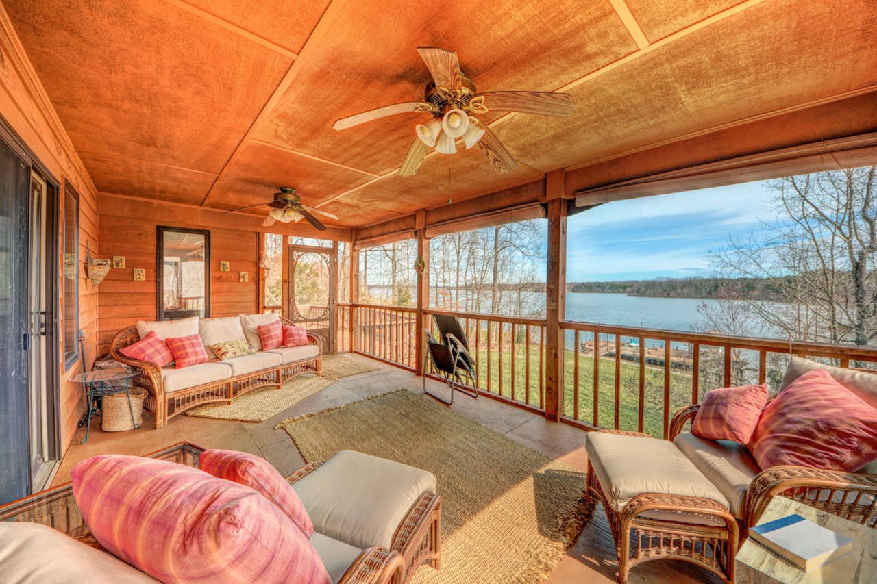 Plum Paradise 5 BD Vacation Rental in Bumpass, VA Vacasa