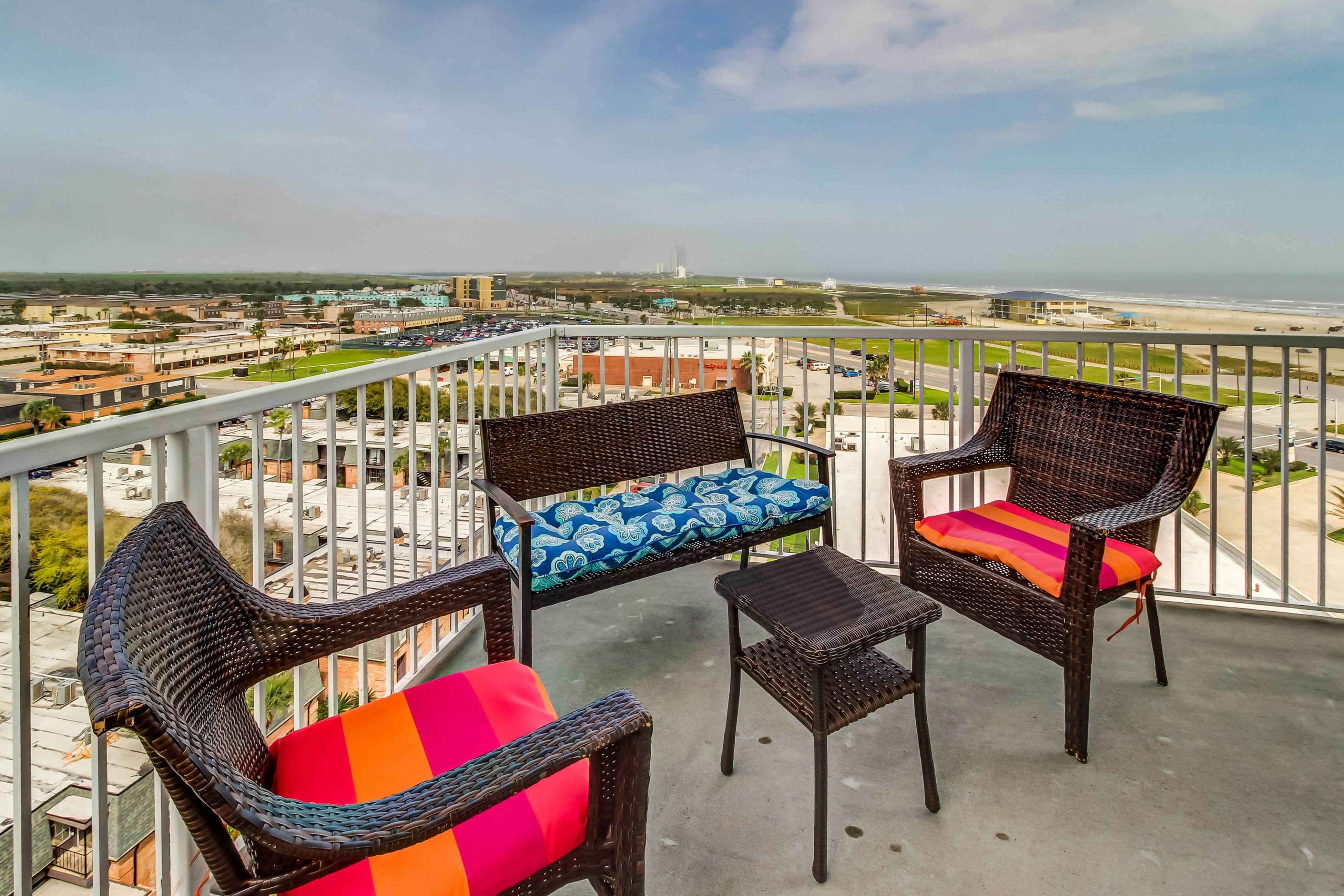 Emerald by the Sea #806