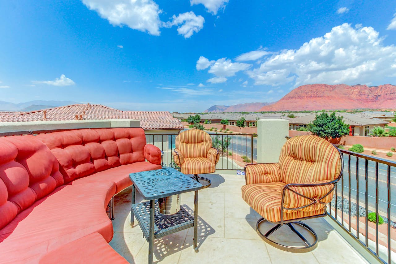 Private Pool Retreat Paradise Village 17 6 BD Vacation Rental in