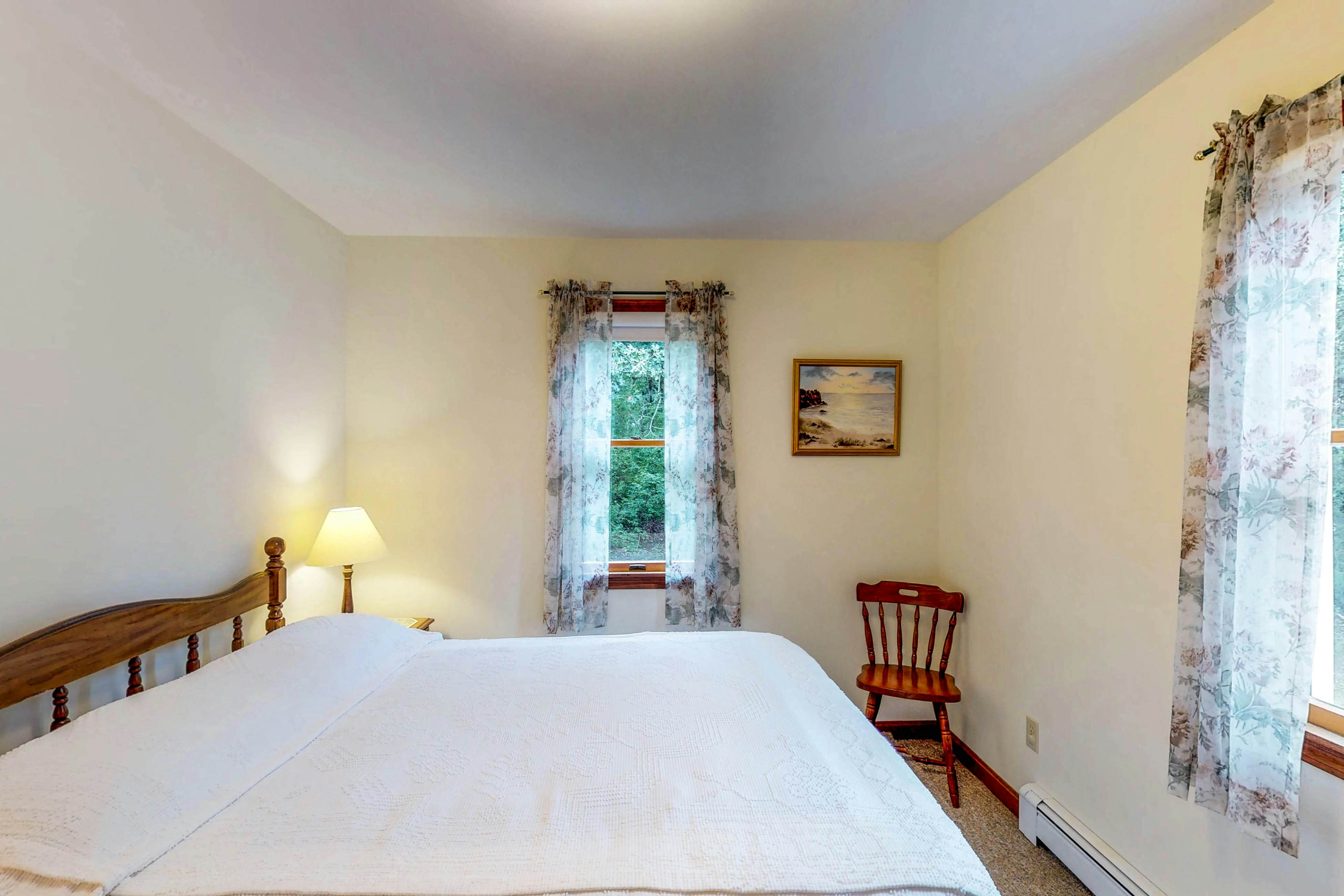 Sandpiper's Saltbox 4 BD Dennis, MA Vacation Rental Vacasa