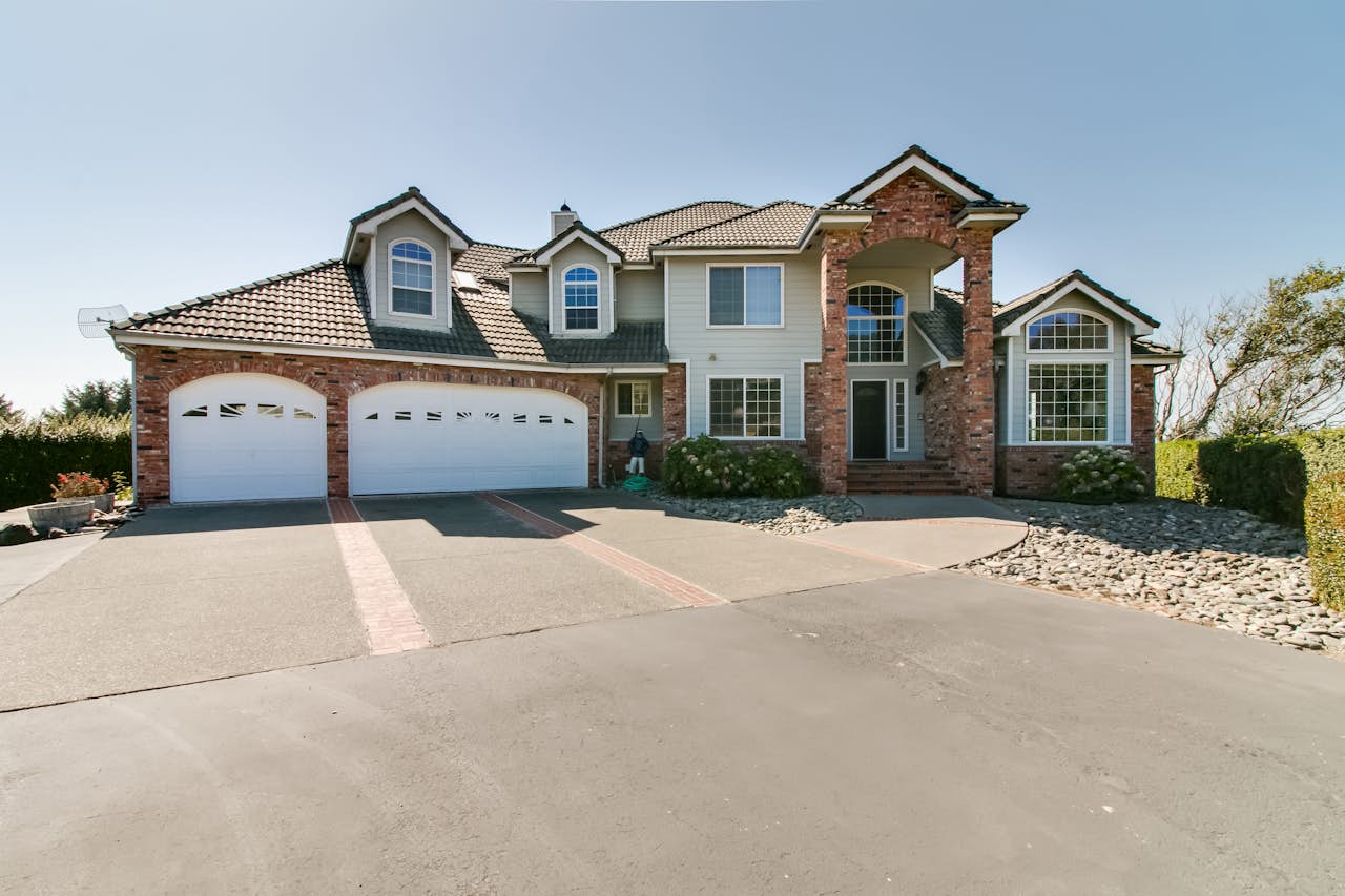 Brookings Oceanfront Estate 4 BD Vacation Rental in Brookings, OR