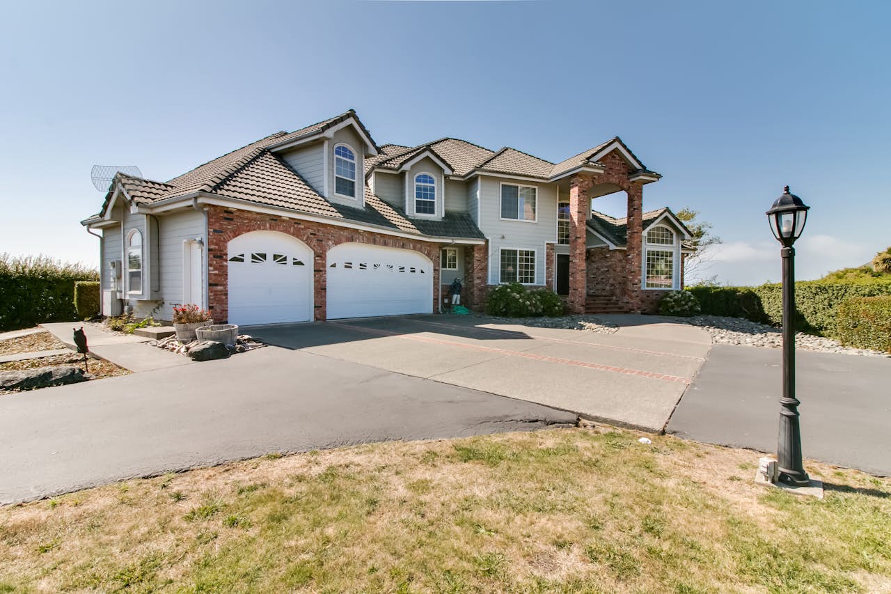 Brookings Oceanfront Estate 4 BD Vacation Rental in Brookings, OR