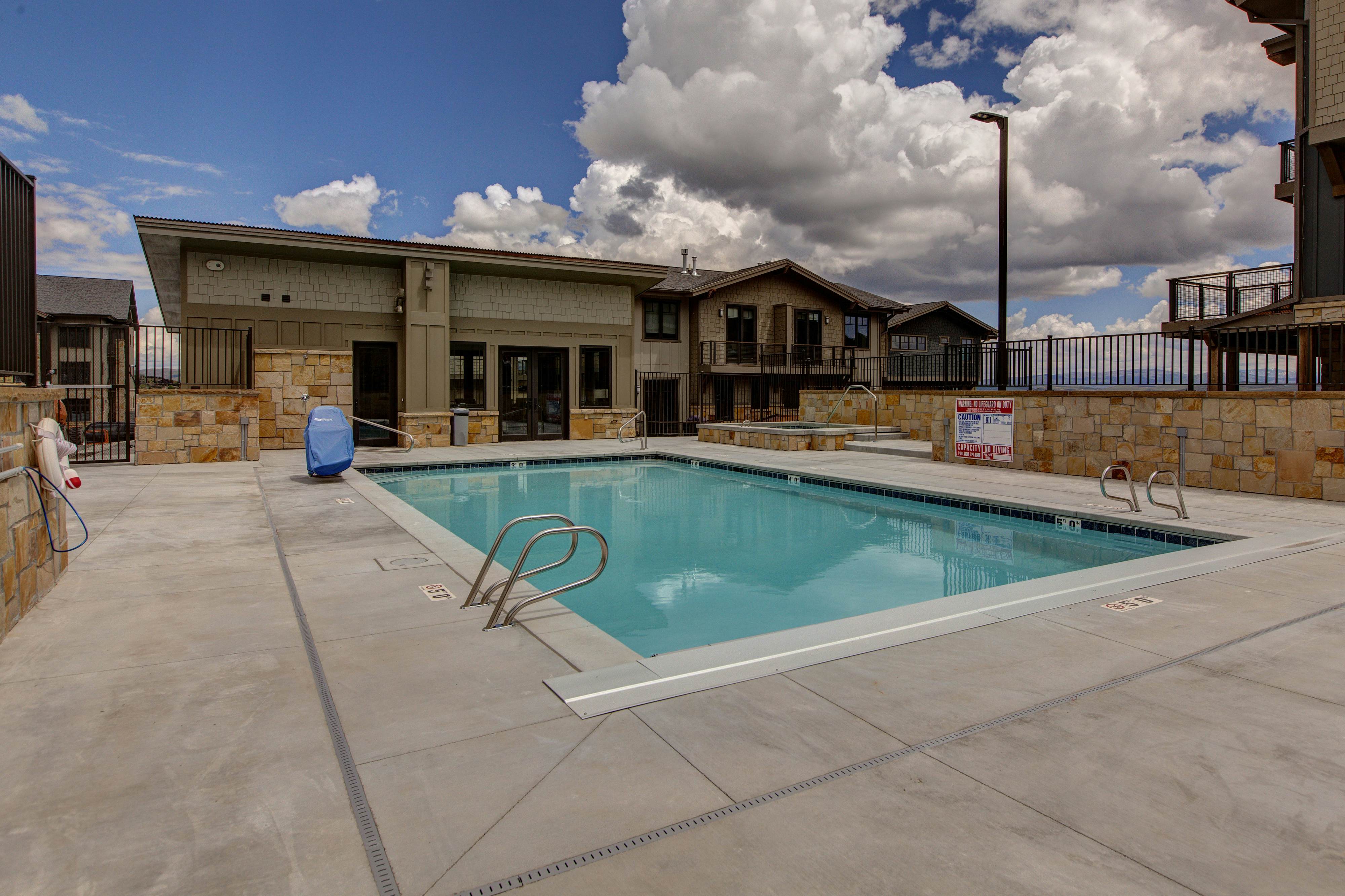 Blackstone Retreat 2-D