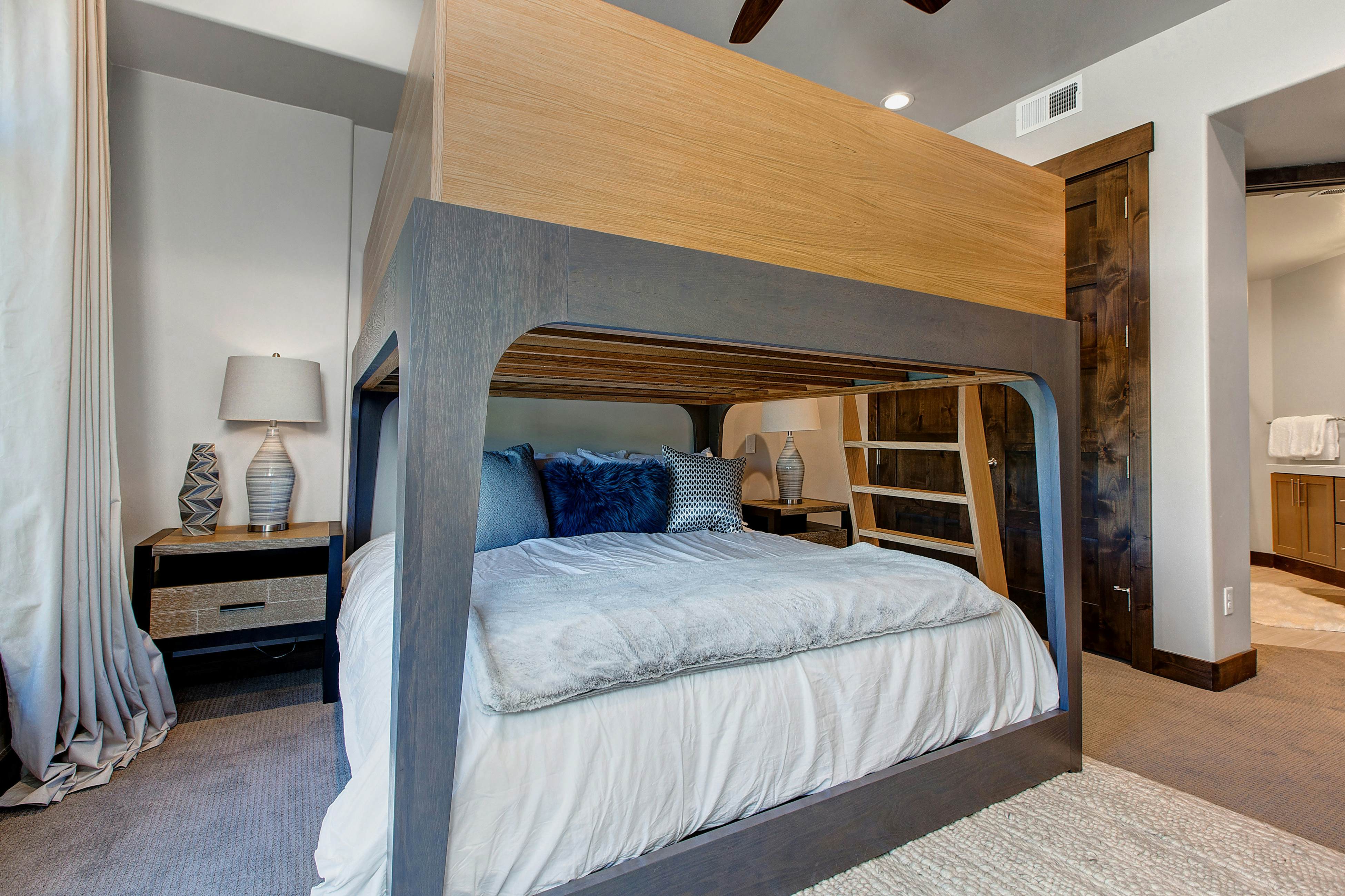 Blackstone Retreat 2-D