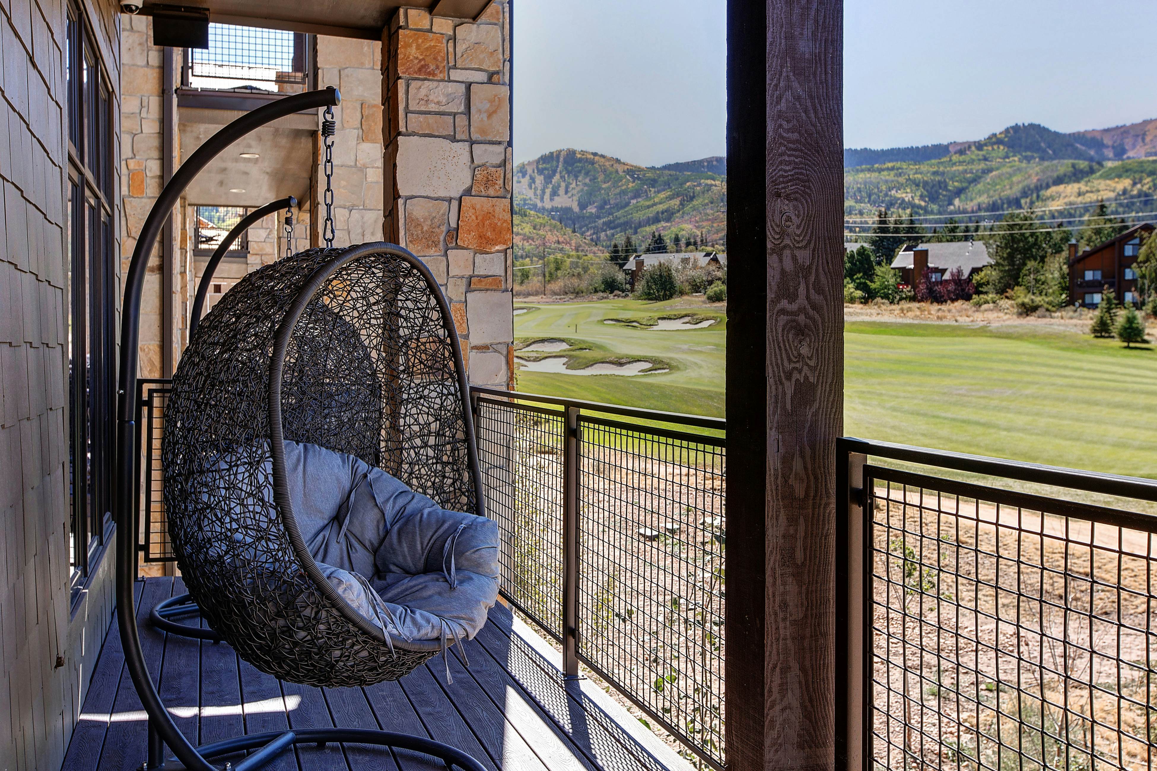 Blackstone Retreat 2-D