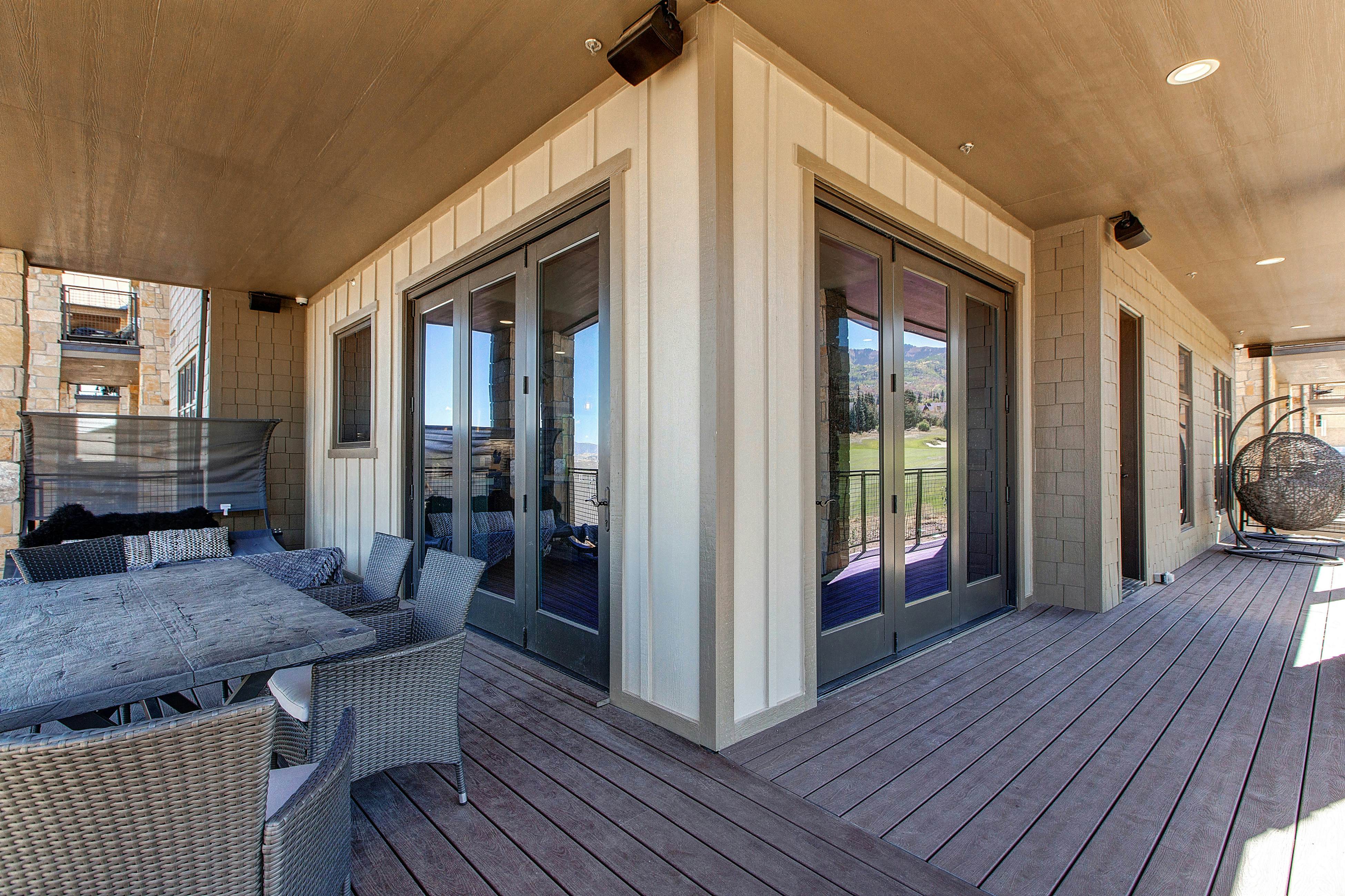 Blackstone Retreat 2-D