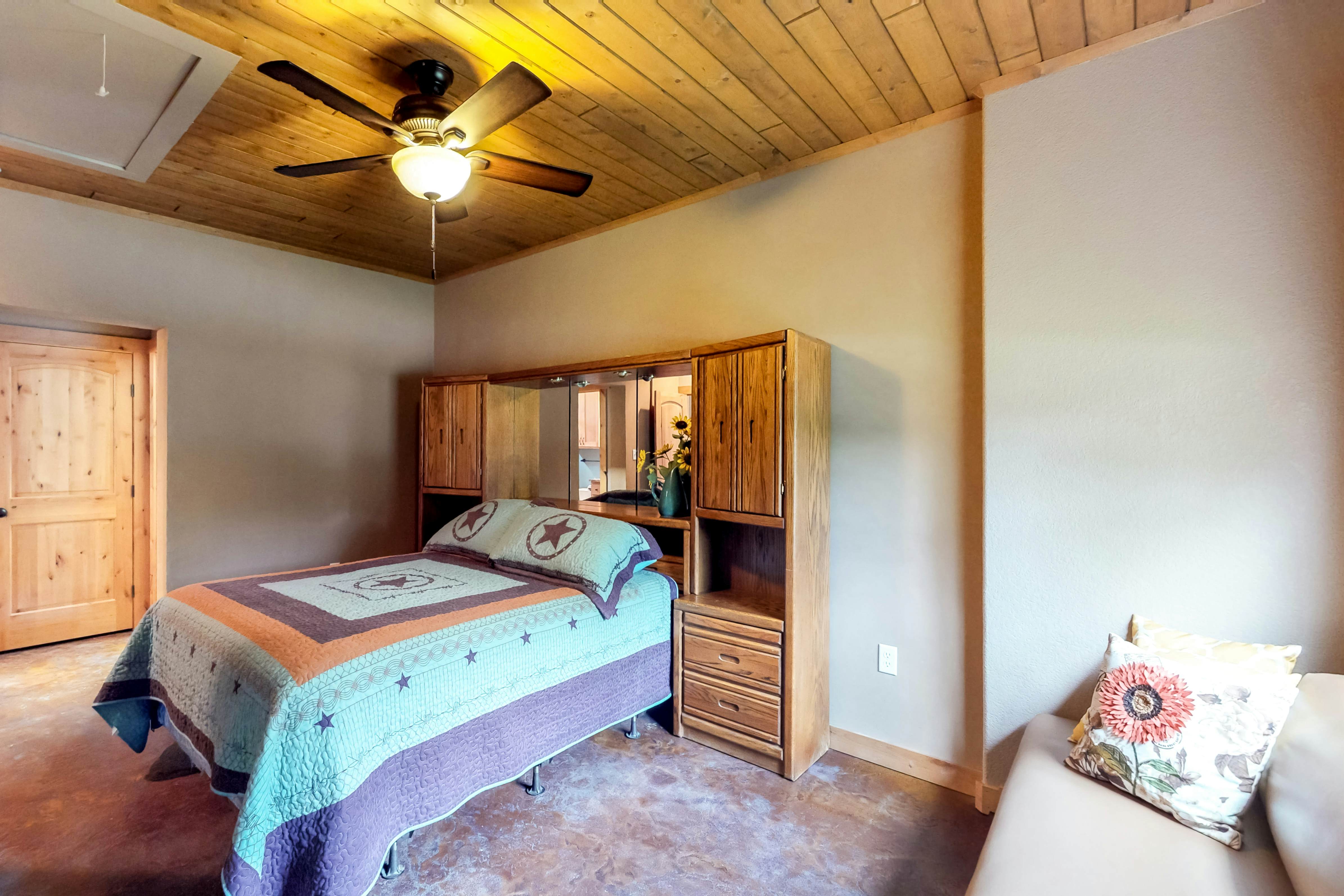 Arva's Retreat 2 BD TX Vacation Rental Vacasa