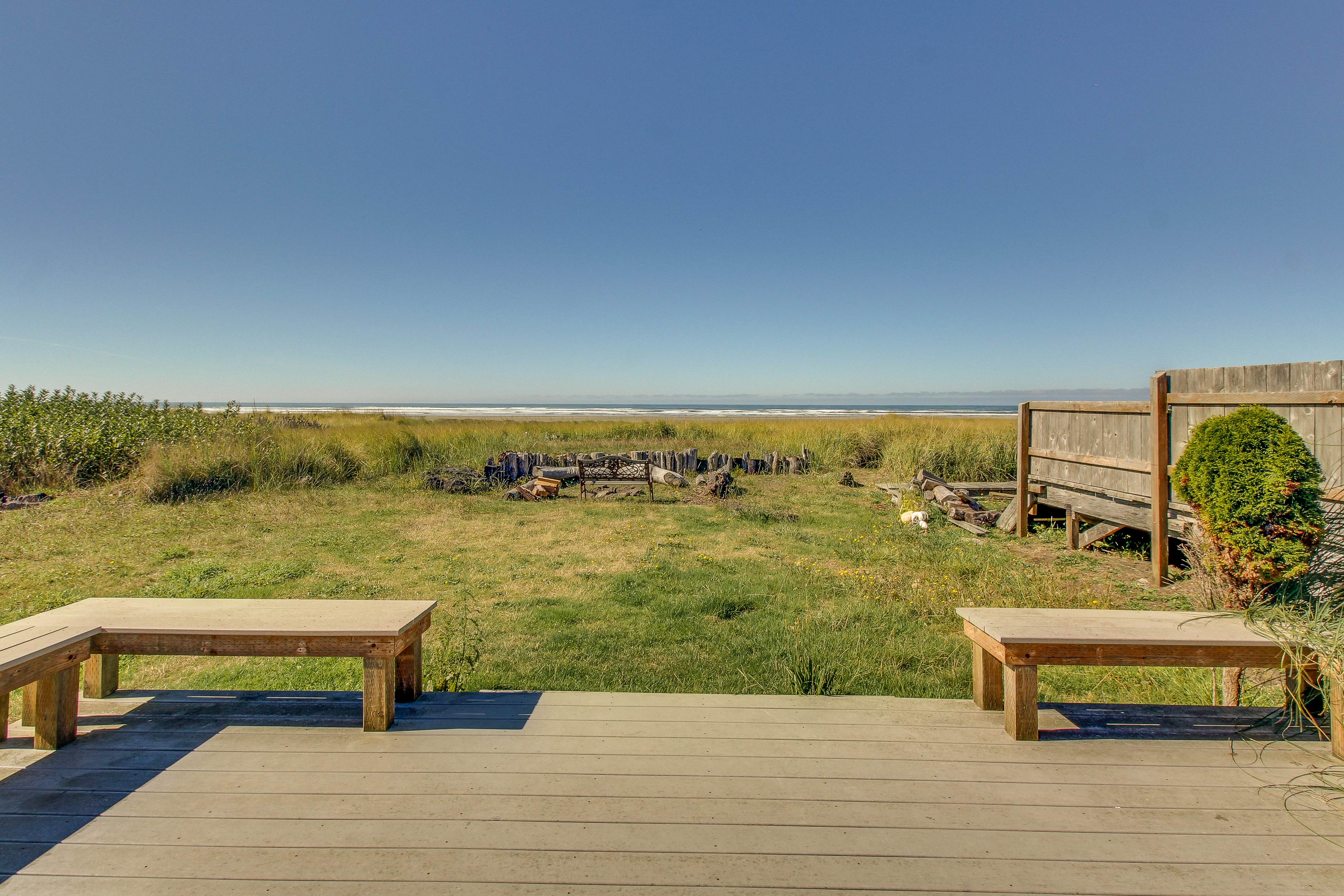 Crab Cottage 1 BD Moclips, WA Vacation Rental Vacasa