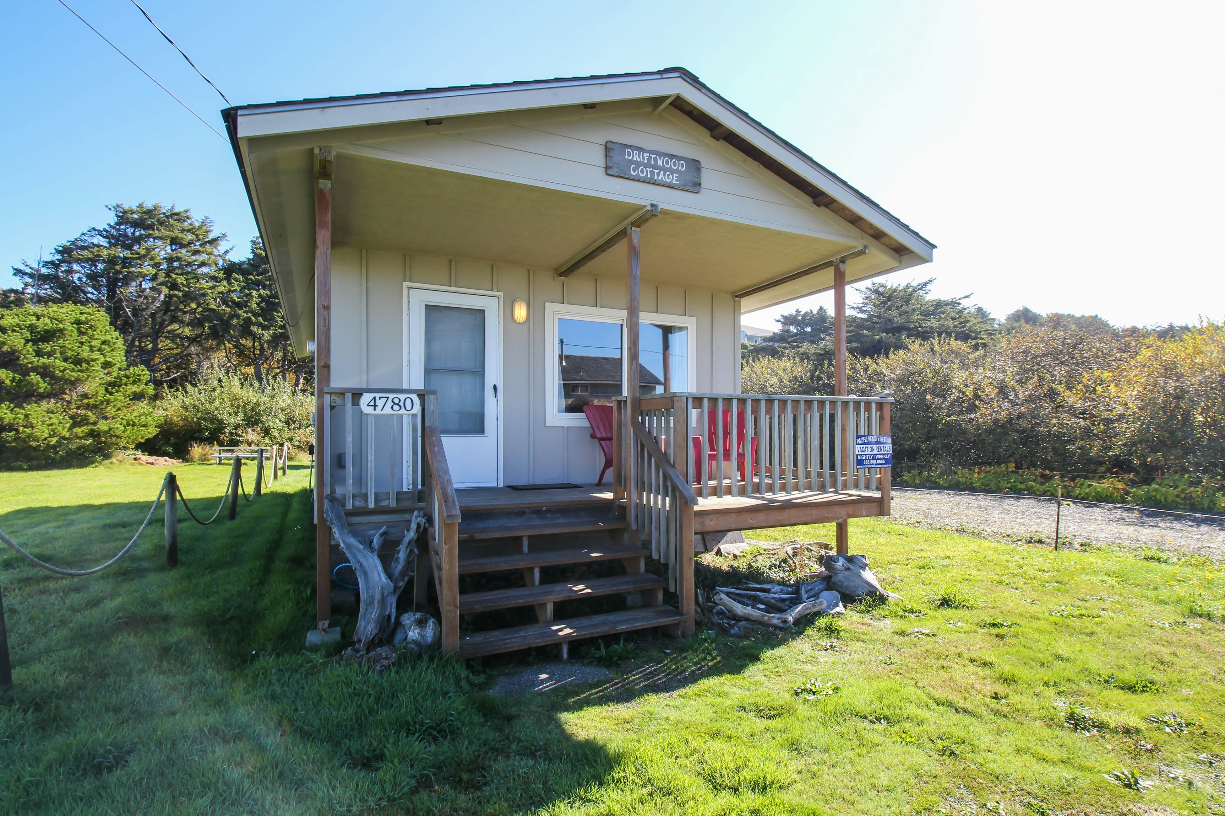 Driftwood Cottage 2 BD Moclips, WA Vacation Rental Vacasa