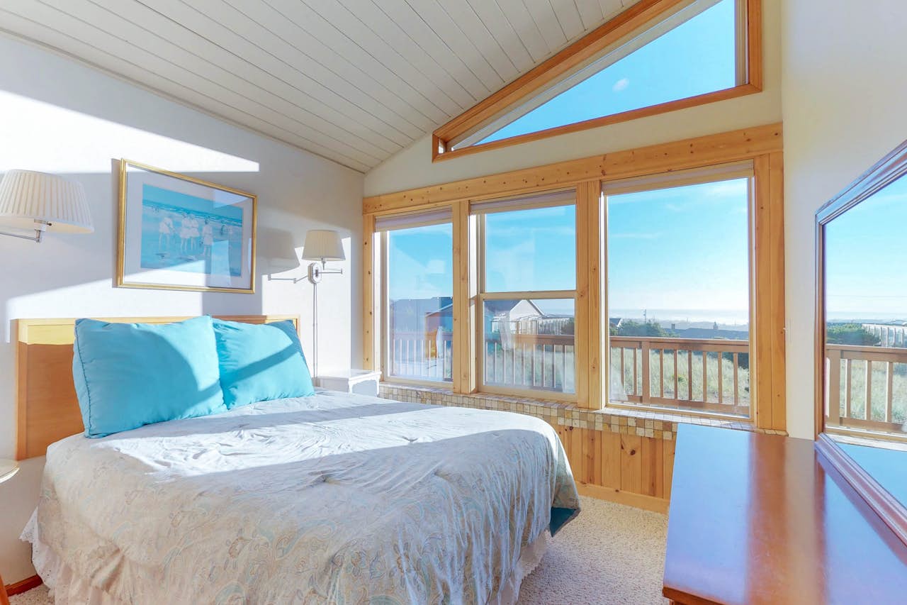 Scandia House in Bayshore Estates! 3 BD Vacation Rental in Waldport