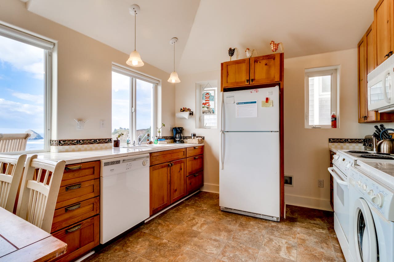 Berni's Ocean View Castle The Potter's Wheel 2 BD Vacation Rental