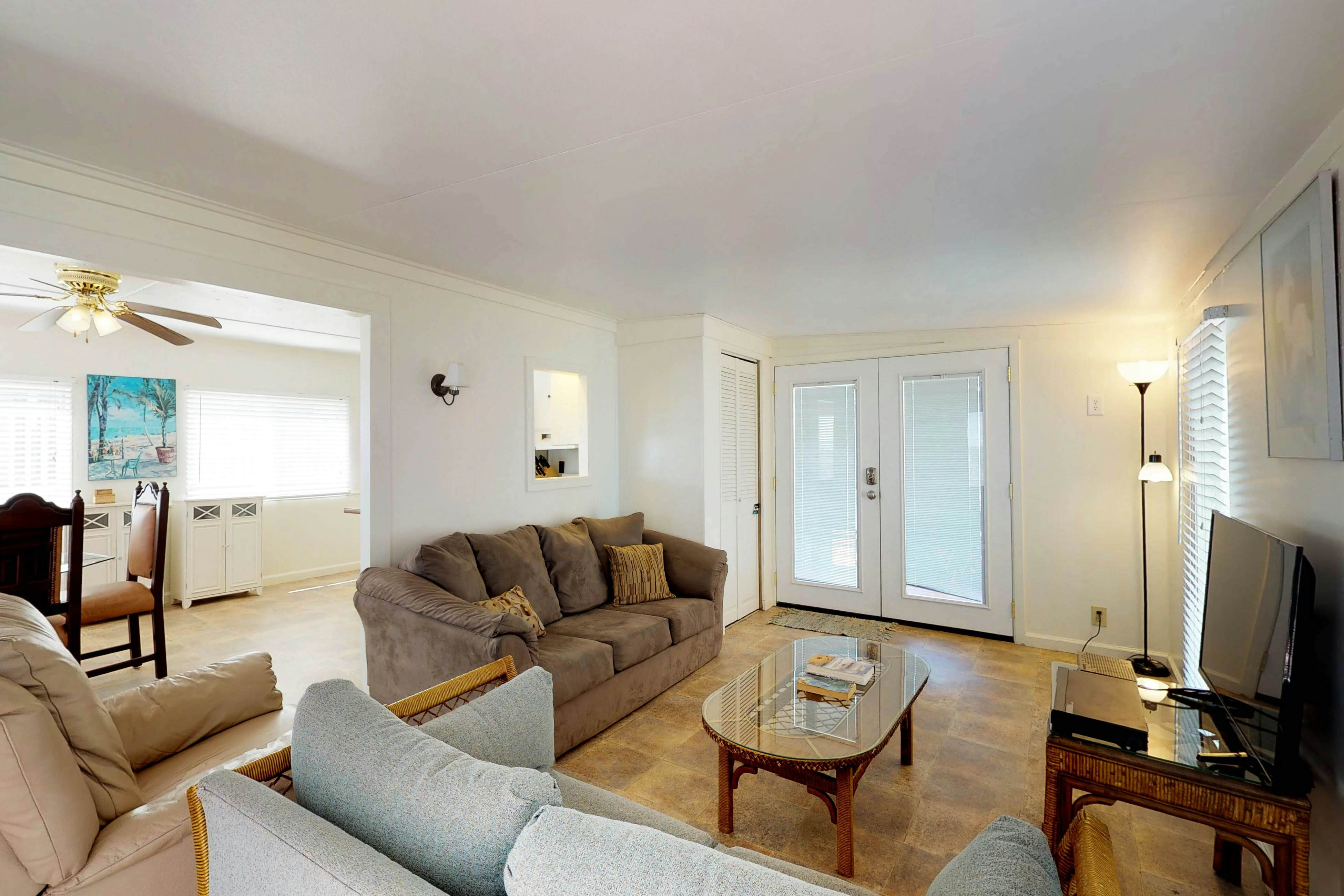 Long Island Village 621 Sand Dollar