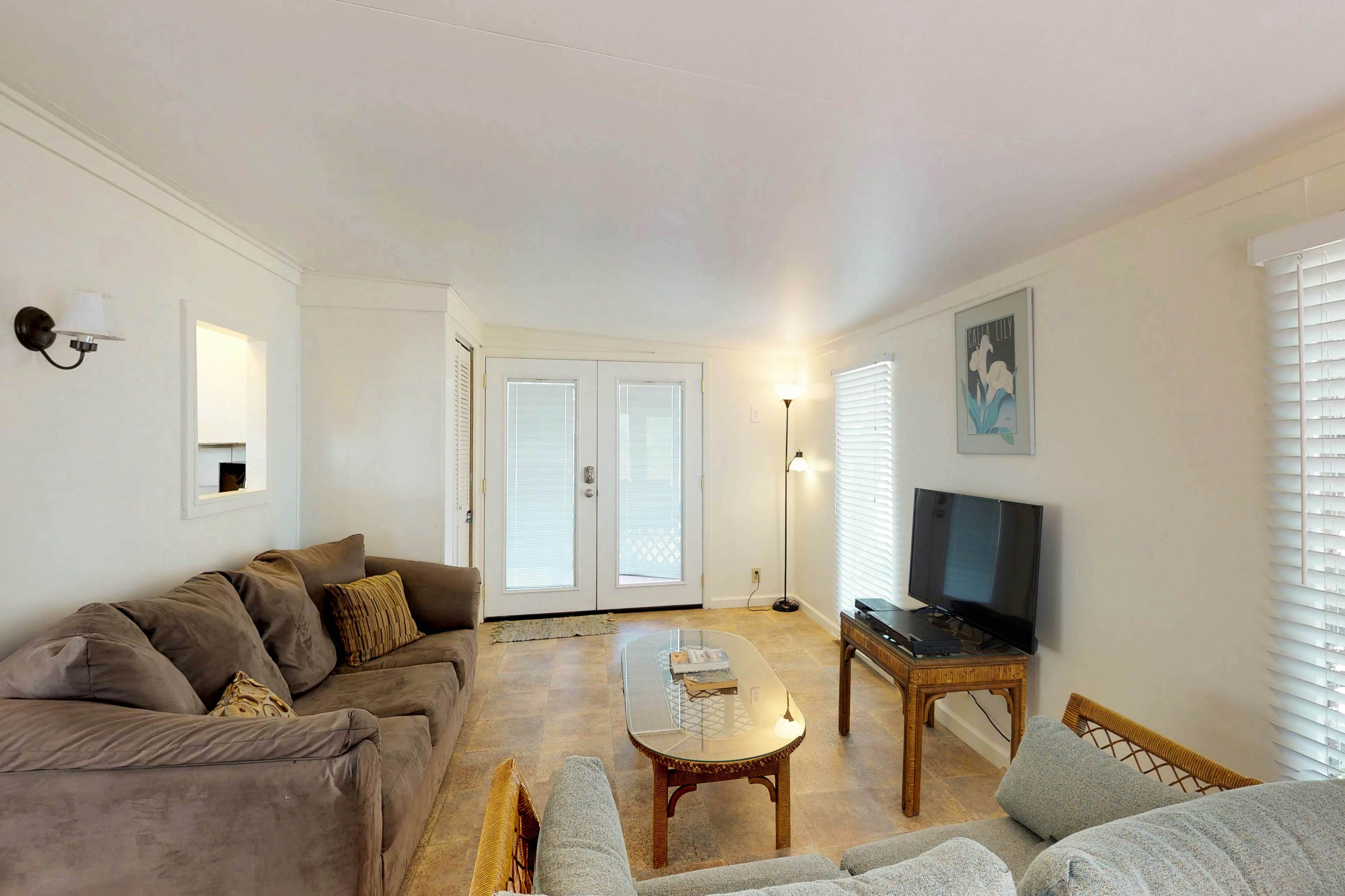 Long Island Village 621 Sand Dollar