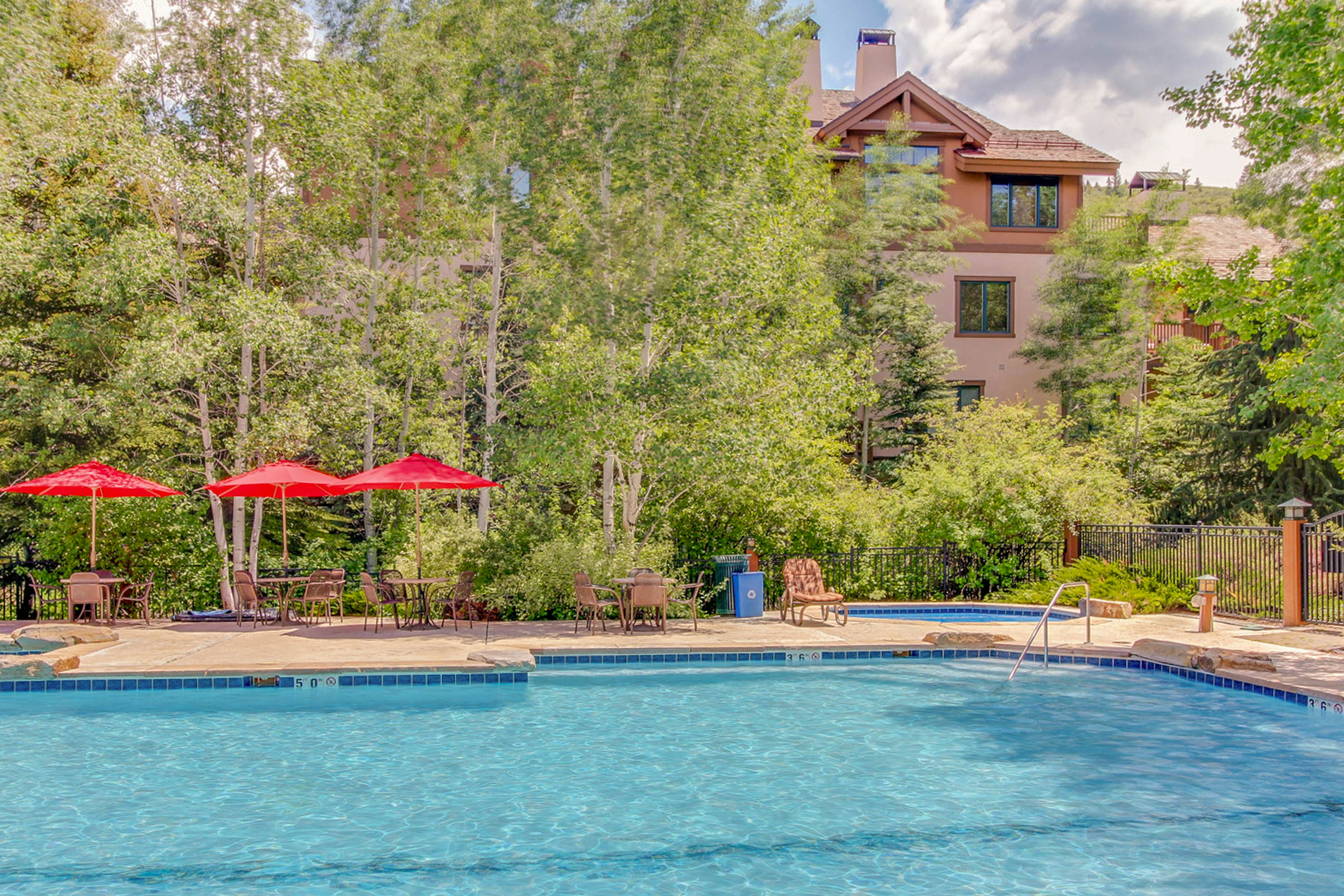 Spruce Tree Lodge #208