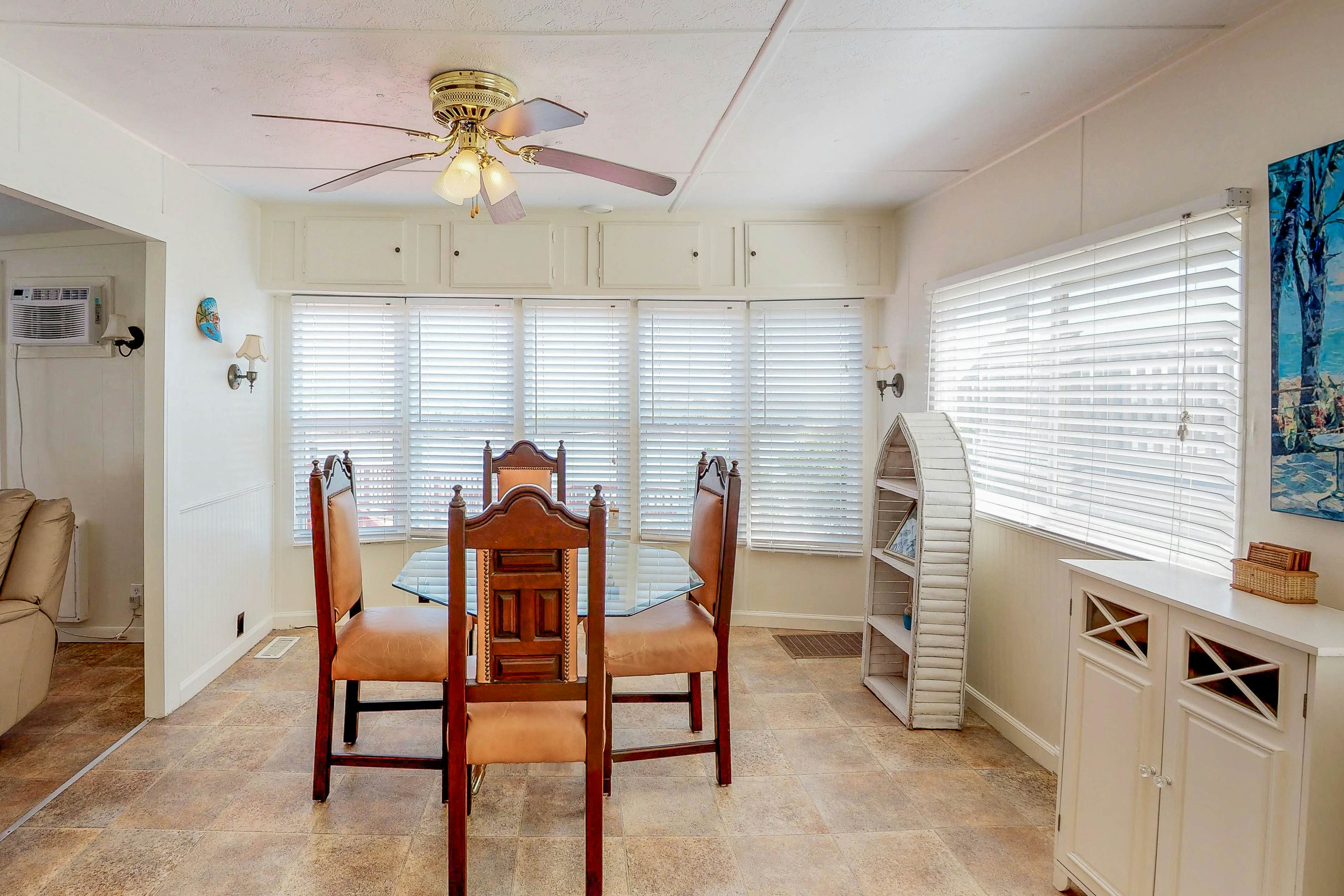 Long Island Village 621 Sand Dollar