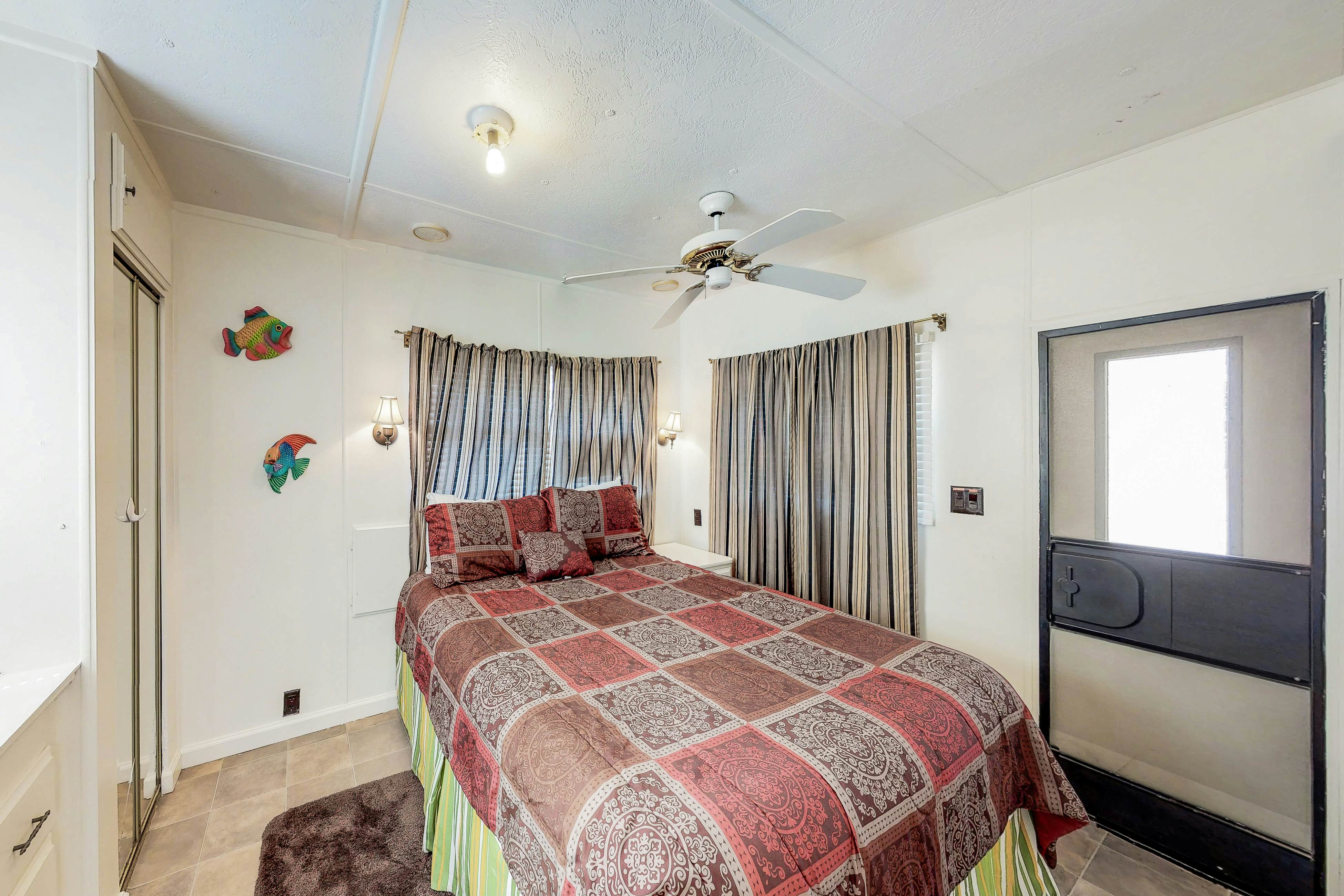 Long Island Village 621 Sand Dollar