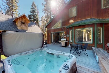 Vacation Rentals With Hot Tubs Cabins Condos Vacation