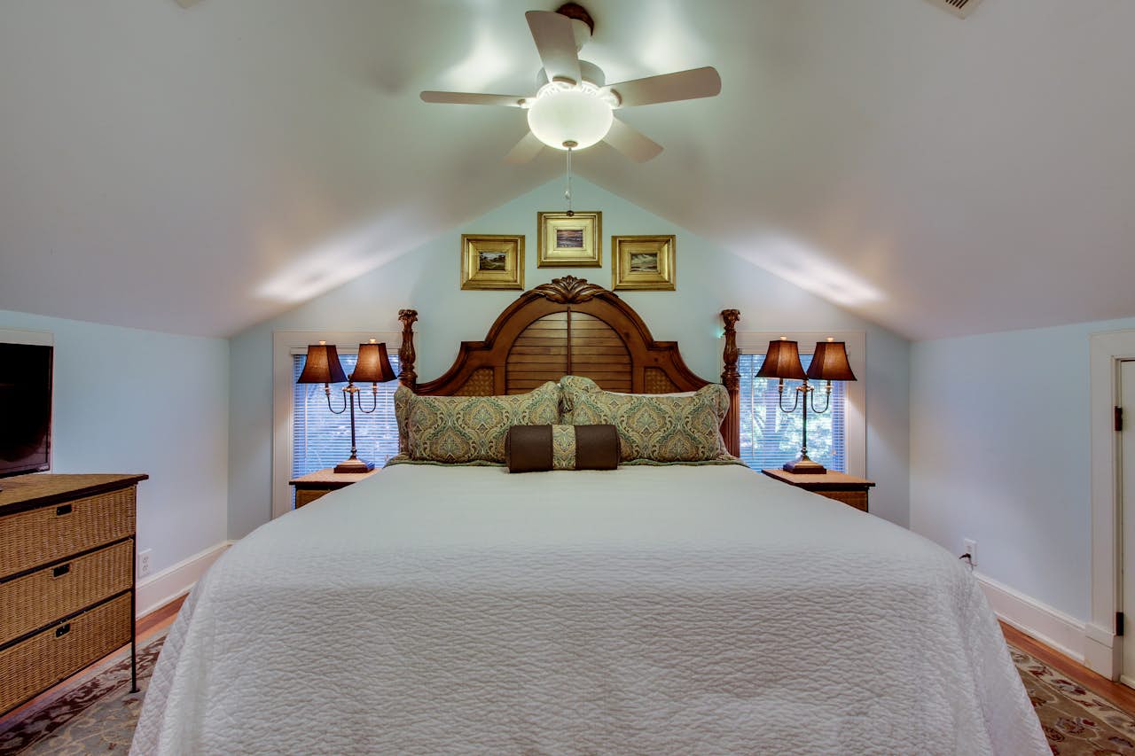 Frederica Cottage 3 BD Vacation Rental in St. Simons Island, GA Vacasa