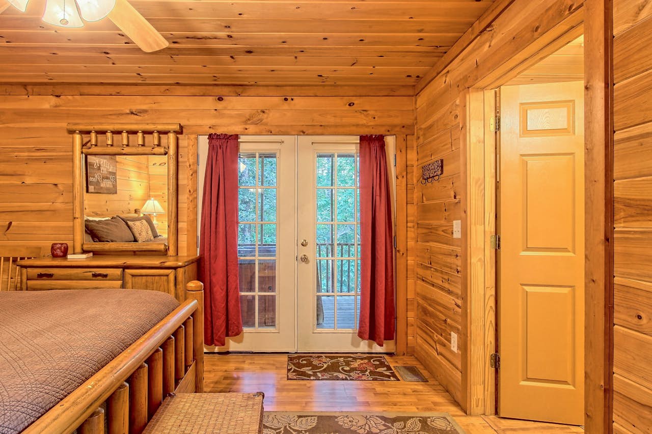 Buckhorn Cabin 2 BD Vacation Rental in Sautee Nacoochee, GA Vacasa