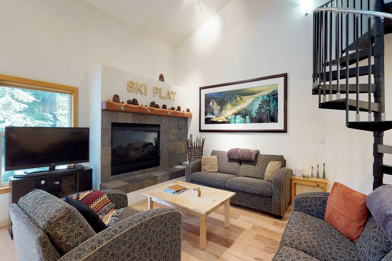 Squaw Valley Ski Flat 56 3 BD Vacation Rental in Squaw Valley, CA Vacasa