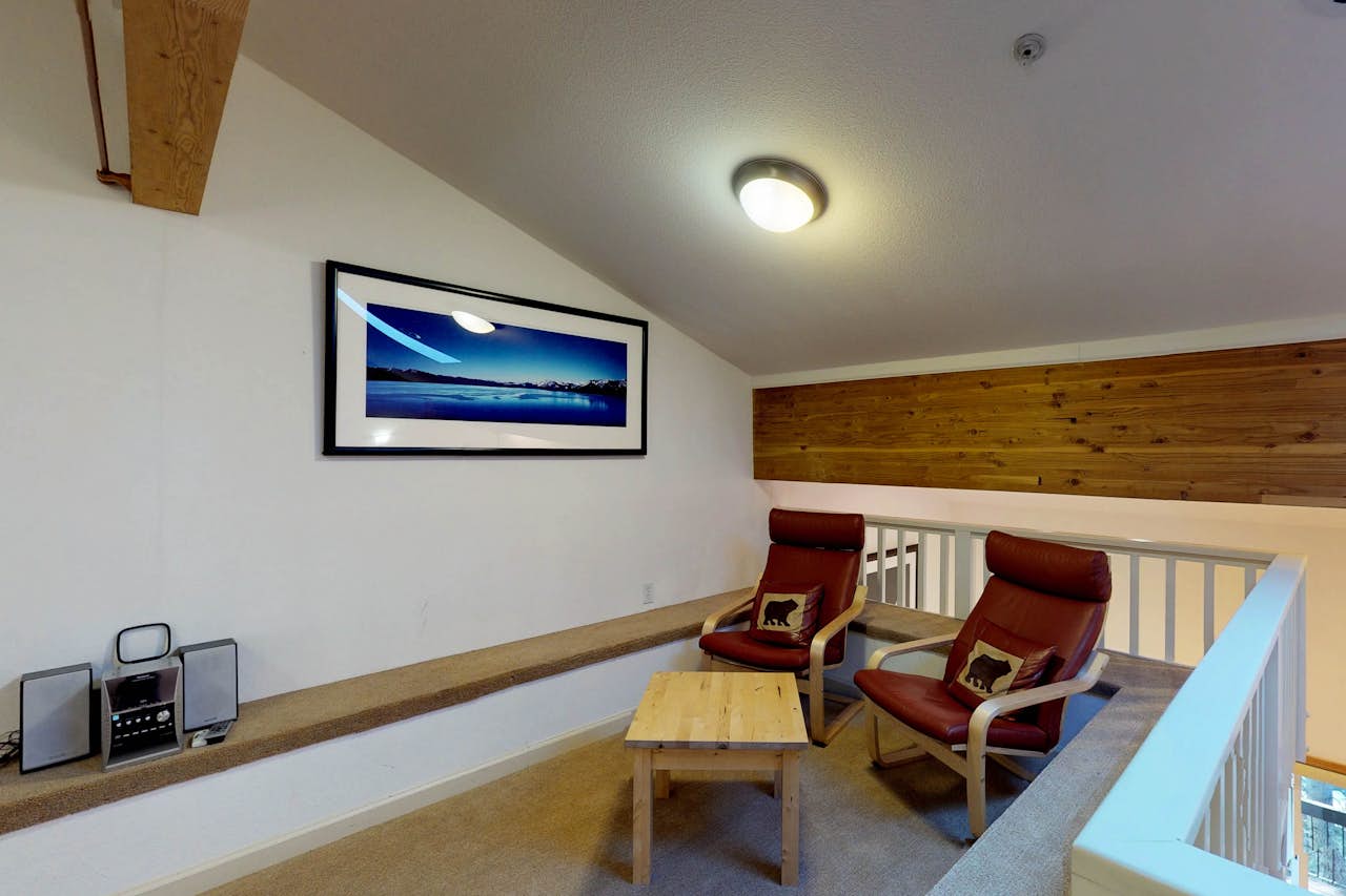 Squaw Valley Ski Flat 56 3 BD Vacation Rental in Squaw Valley, CA Vacasa