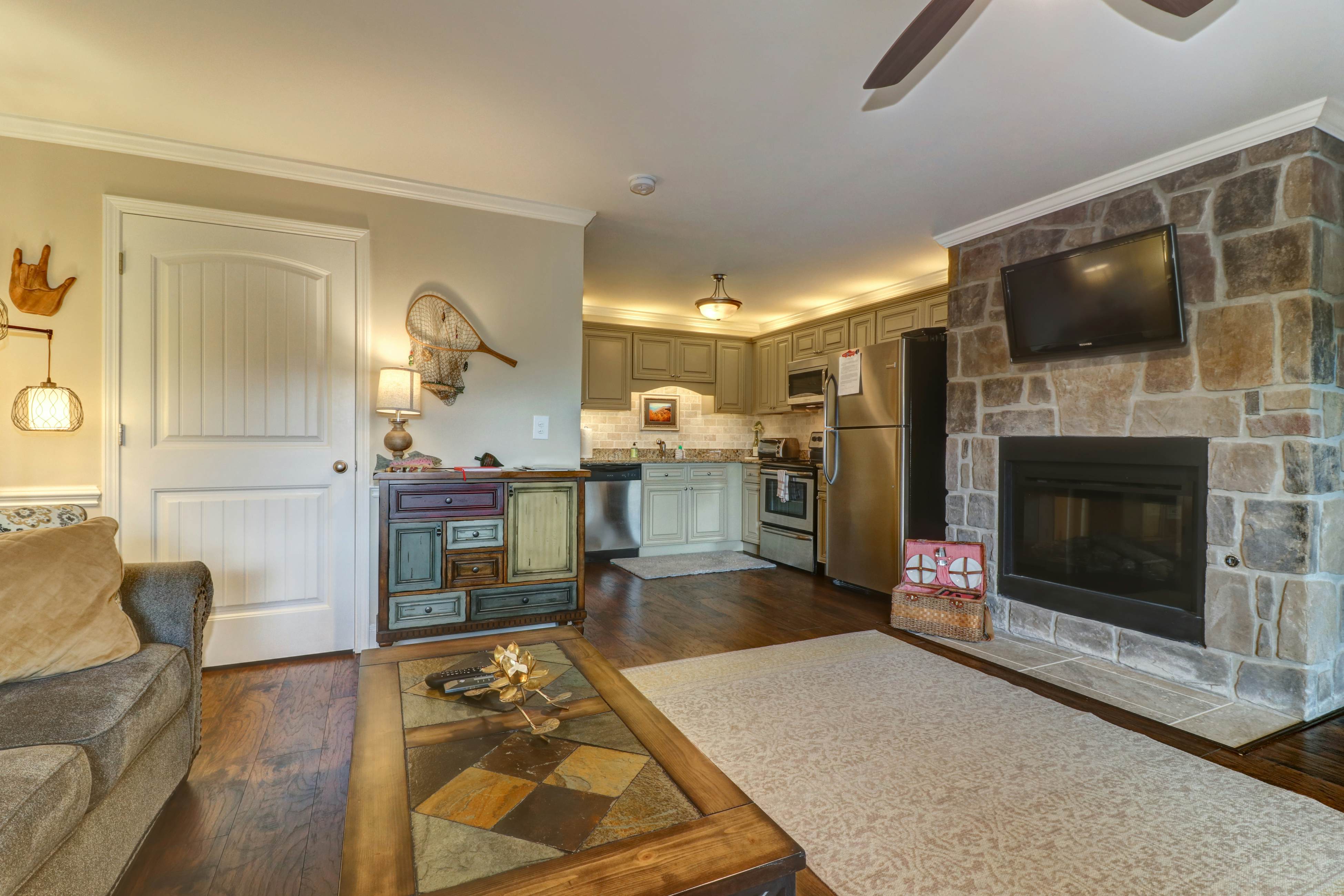 Cades Cove Landing Condo Little River Loft 0 BD Townsend, TN