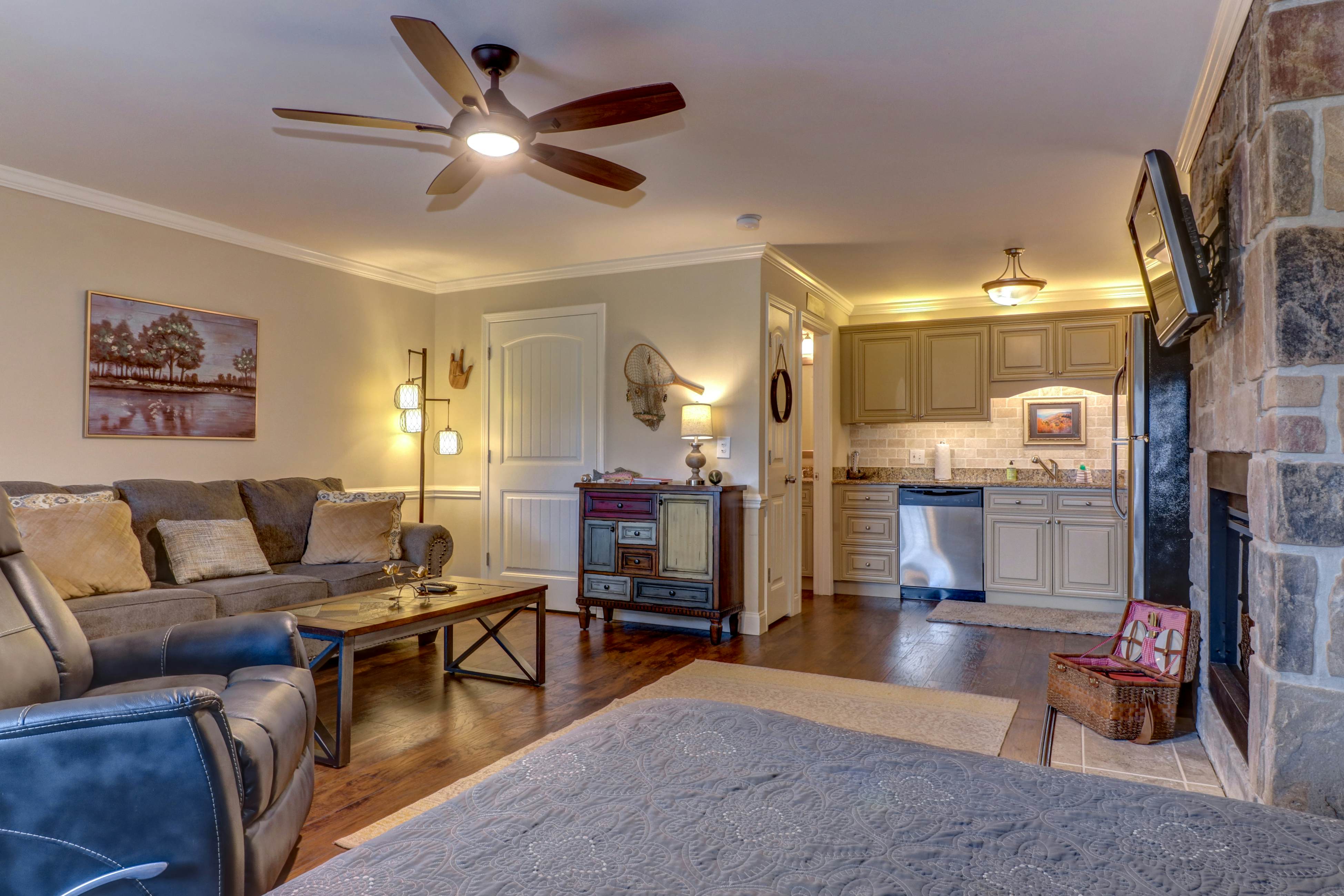 Townsend, TN Cabin Rentals, Vacation Rentals, Condos Vacasa