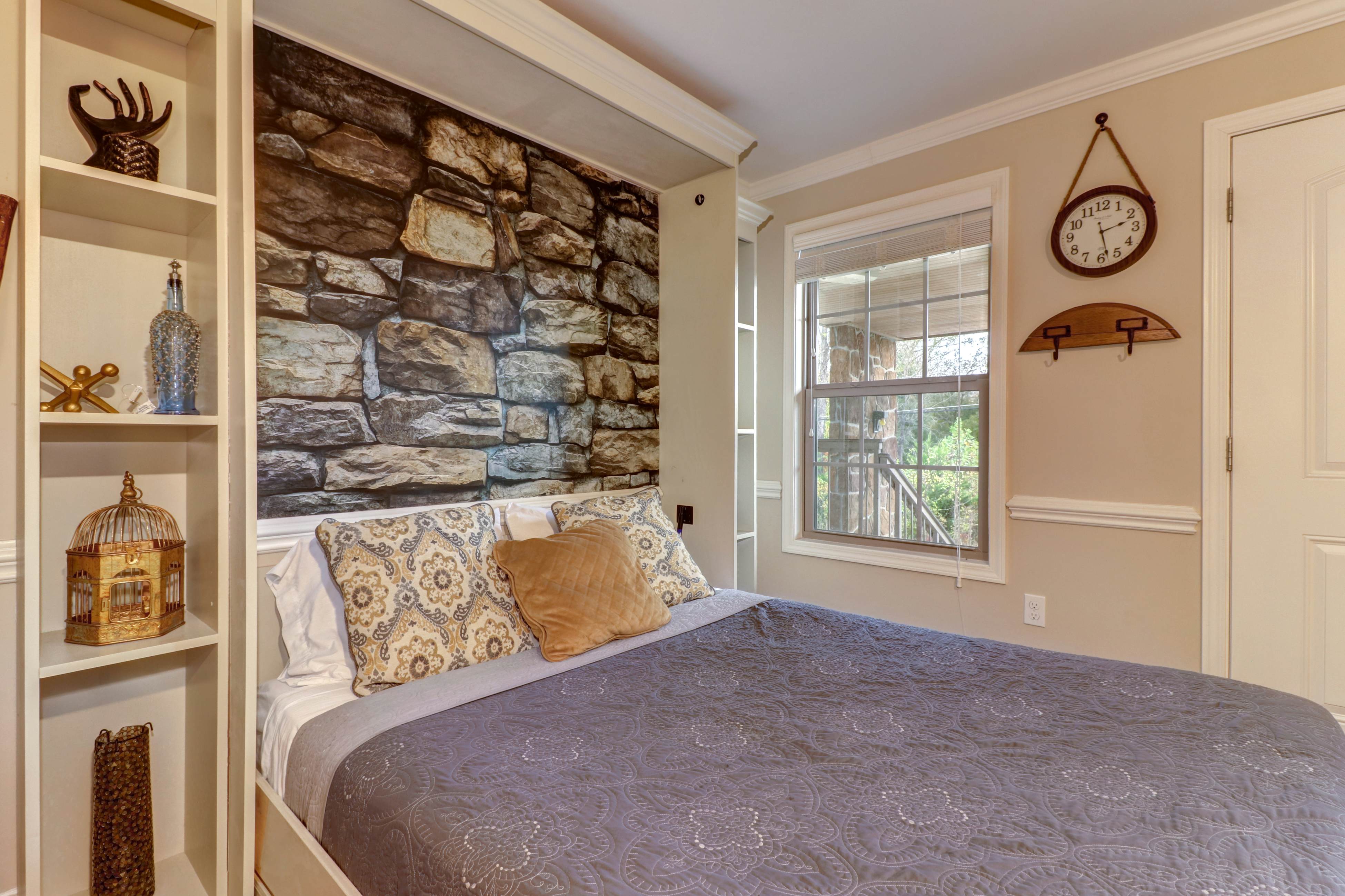 Cades Cove Landing Condo Little River Loft 0 BD Townsend, TN