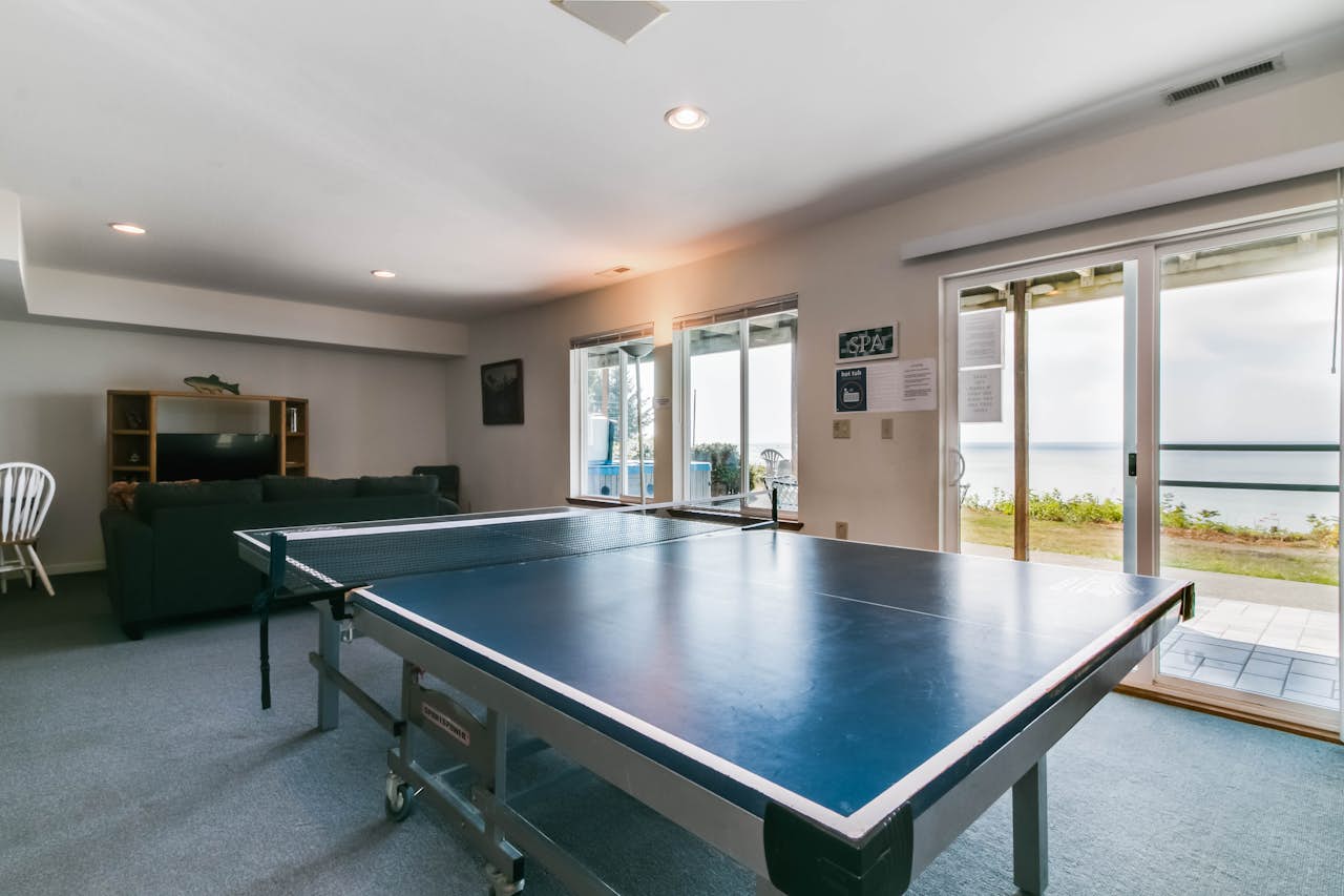 Brookings Oceanfront Estate 4 BD Vacation Rental in Brookings, OR