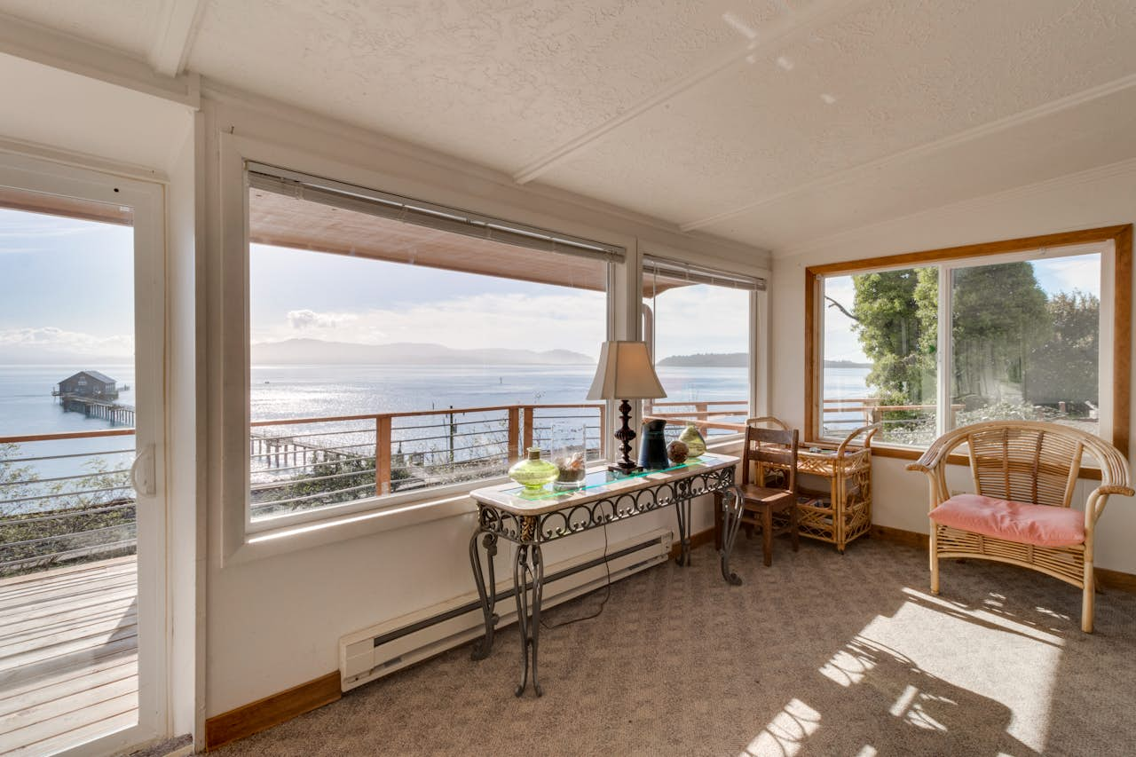 Fisherman's Dream Boat House 2 BD Vacation Rental in Garibaldi, OR