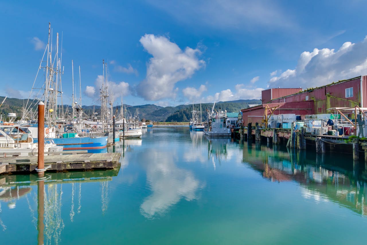 Fisherman's Dream Boat House 2 BD Vacation Rental in Garibaldi, OR