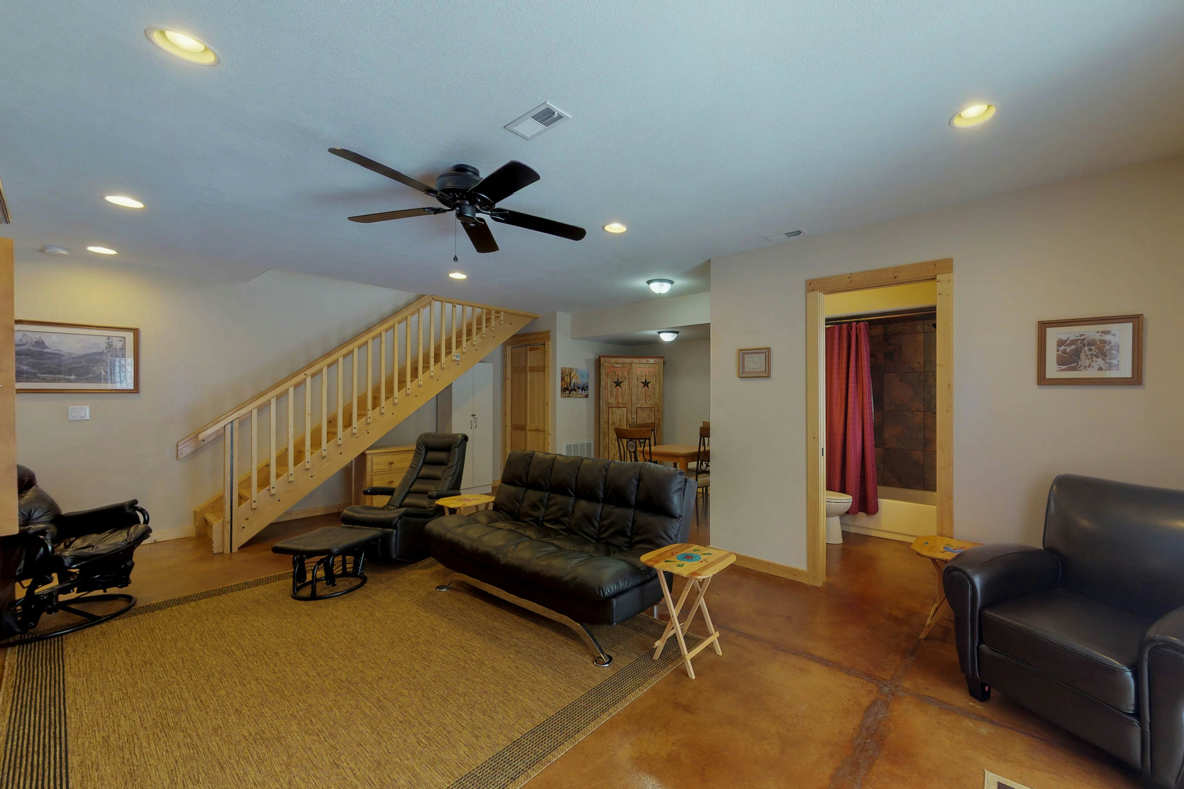 Chipmunk Cabin 3 BD Green Mountain Falls, CO Vacation Rental Vacasa